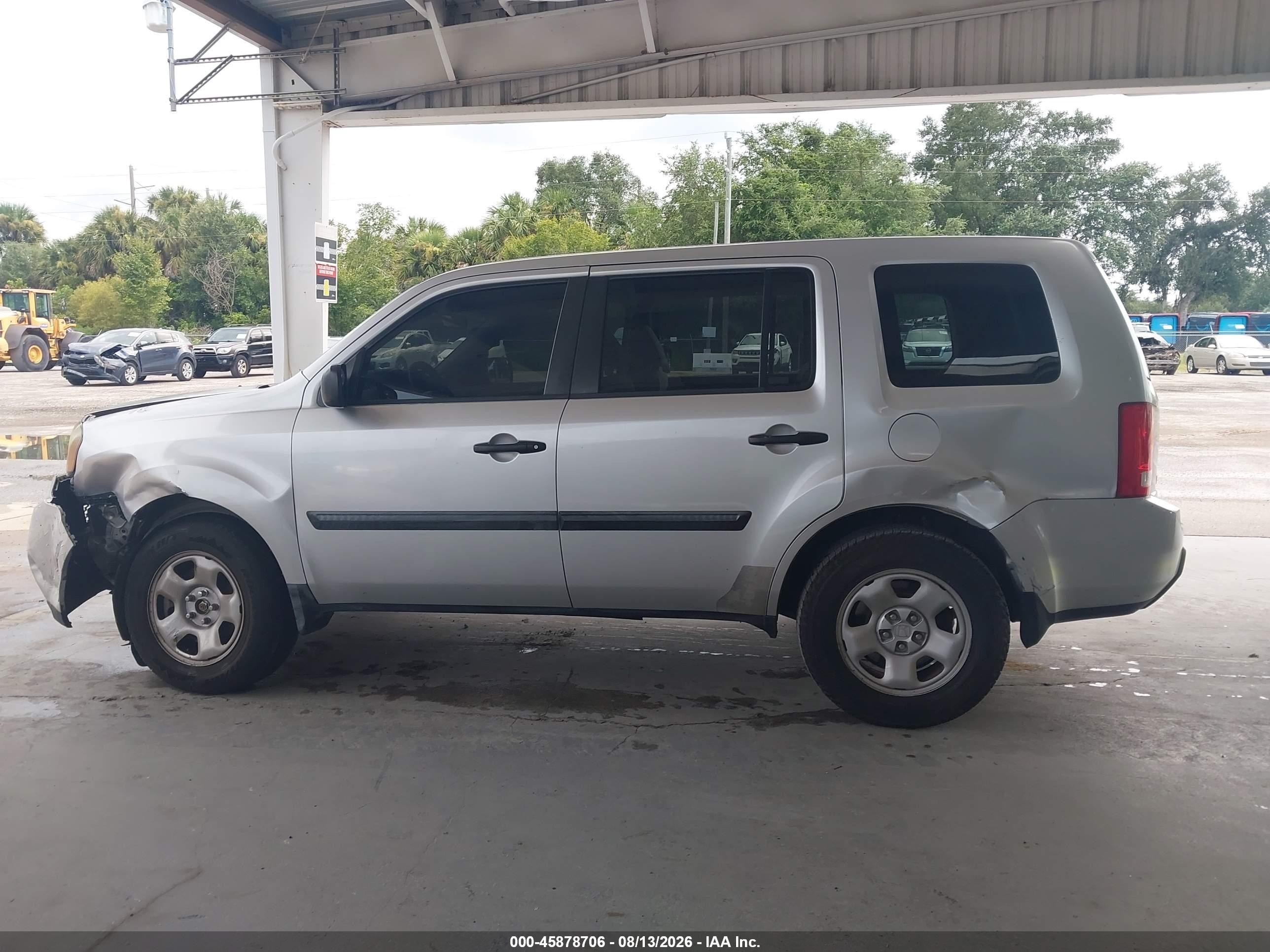 2009 Honda Pilot Lx Gray vin: 5FNYF382X9B025270