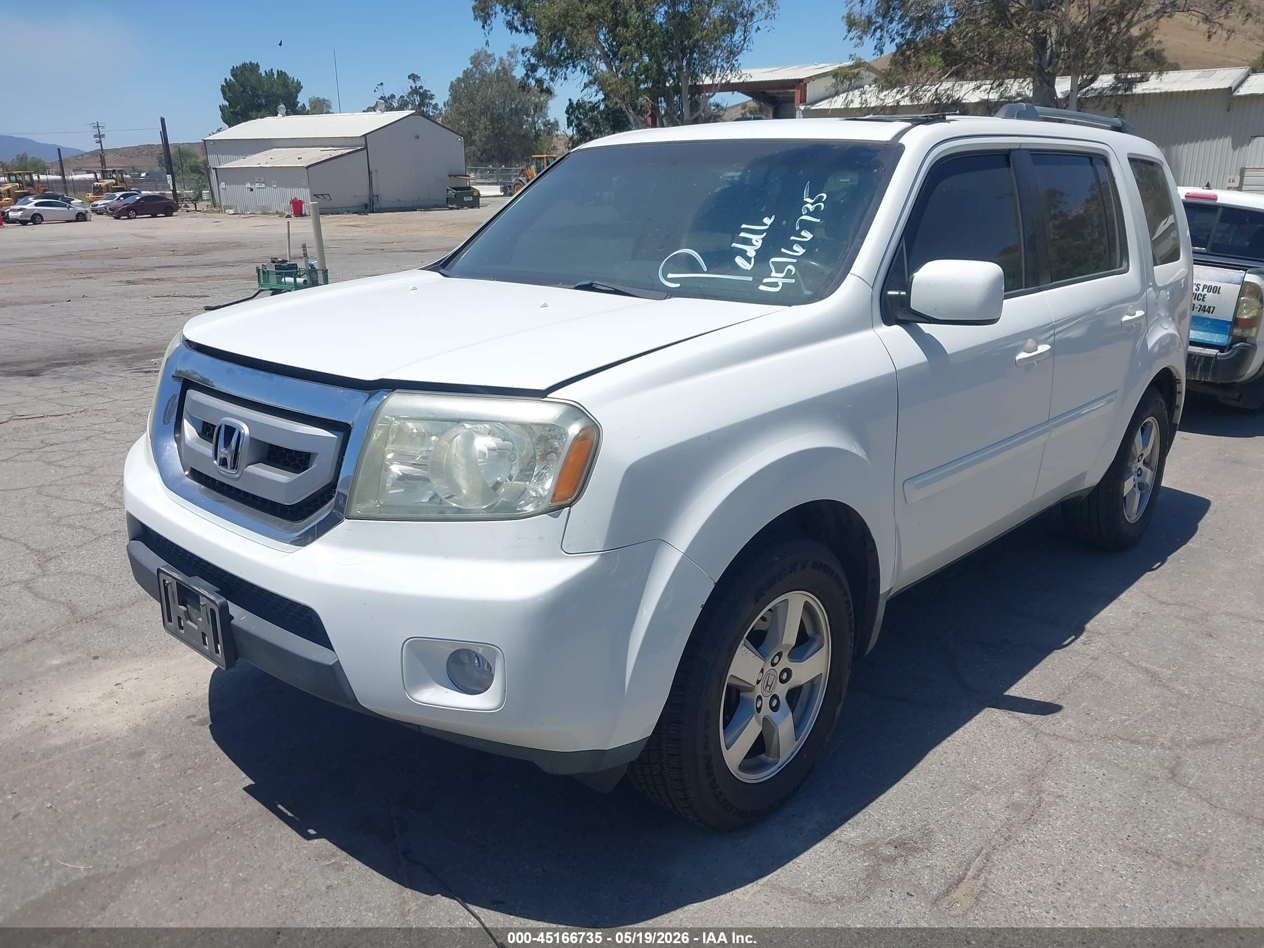 2009 Honda Pilot Ex White vin: 5FNYF38409B017793