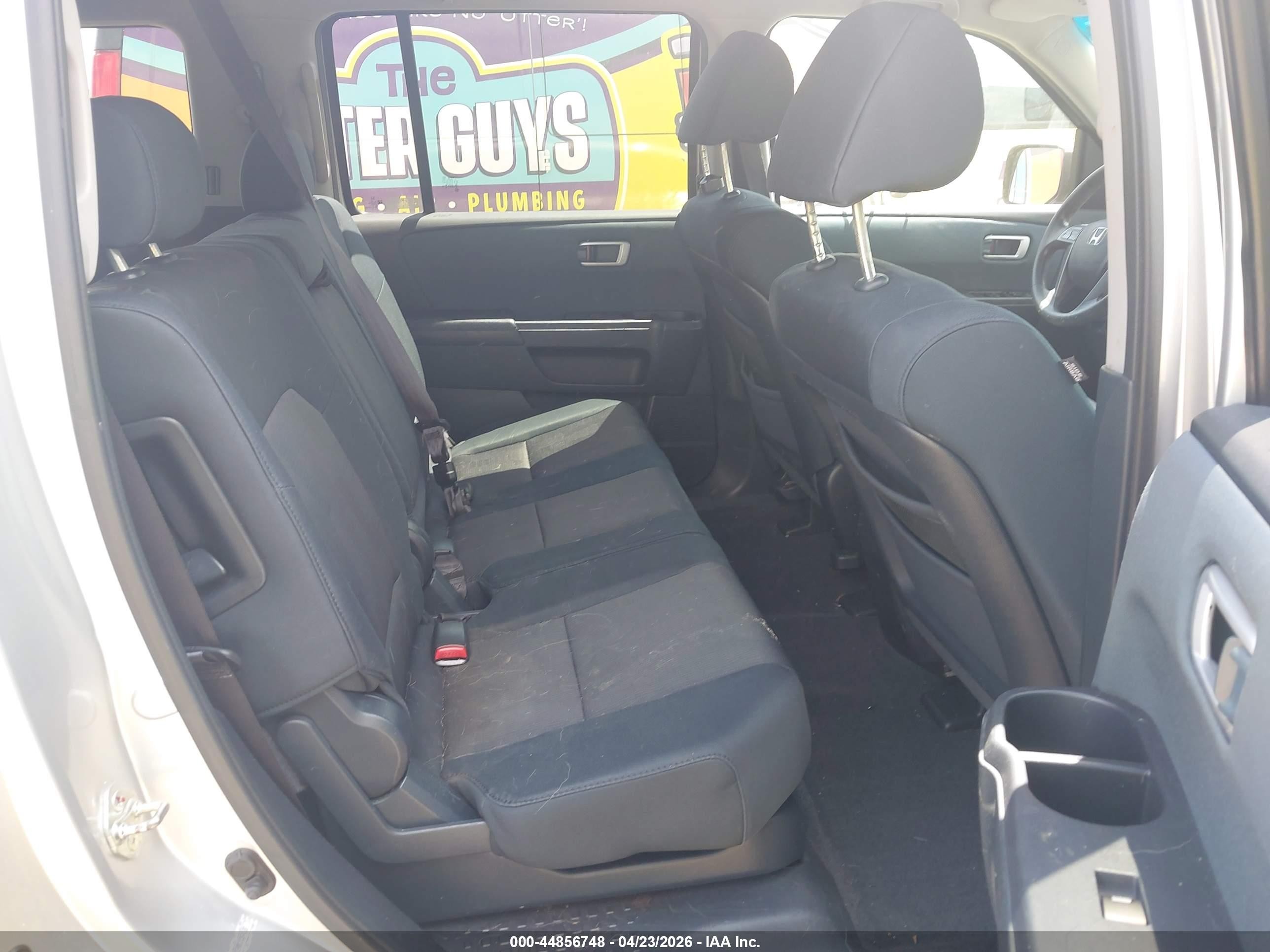 2009 Honda Pilot Ex Silver vin: 5FNYF38459B008488