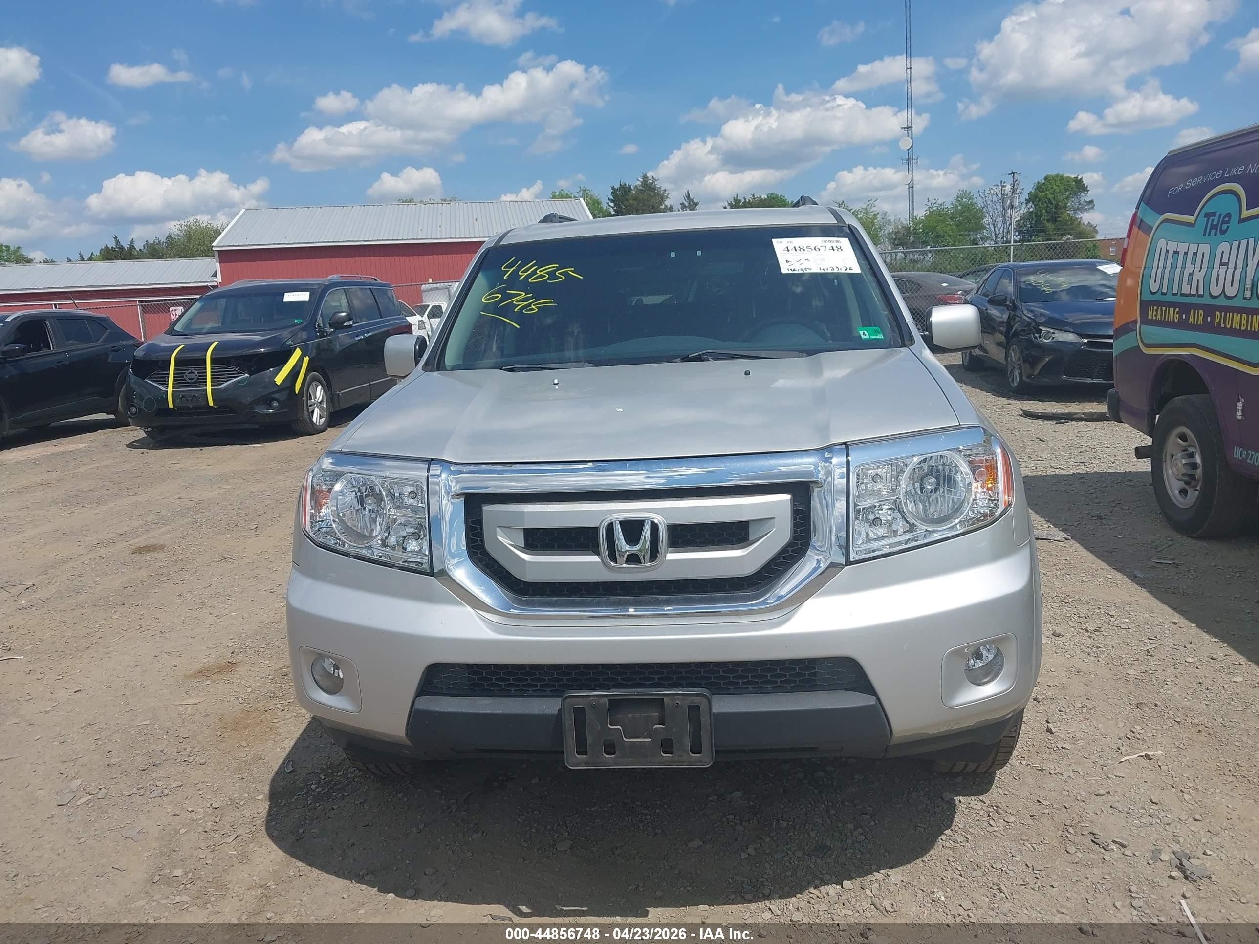 2009 Honda Pilot Ex Silver vin: 5FNYF38459B008488
