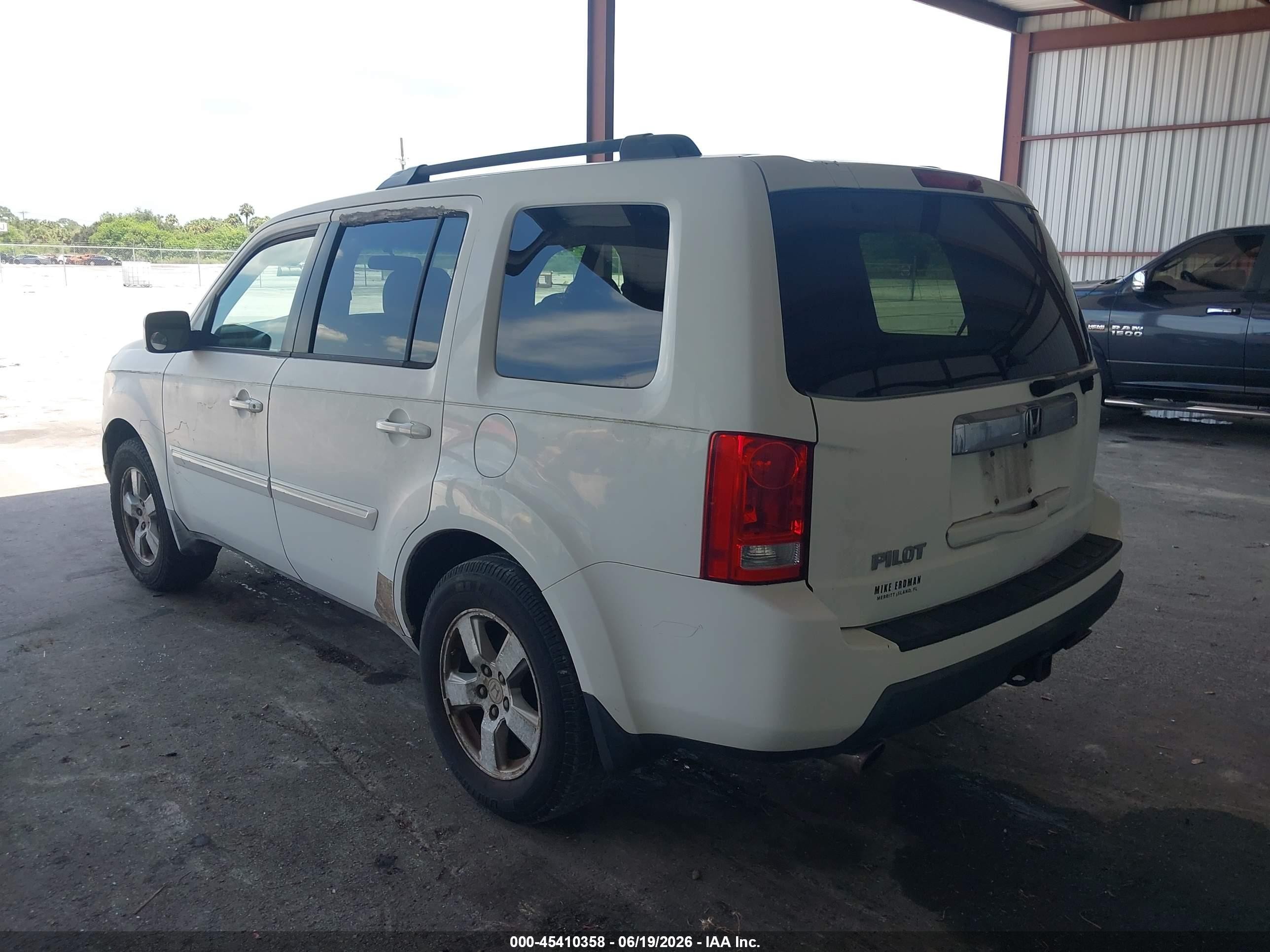 2009 Honda Pilot Ex White vin: 5FNYF38499B025648
