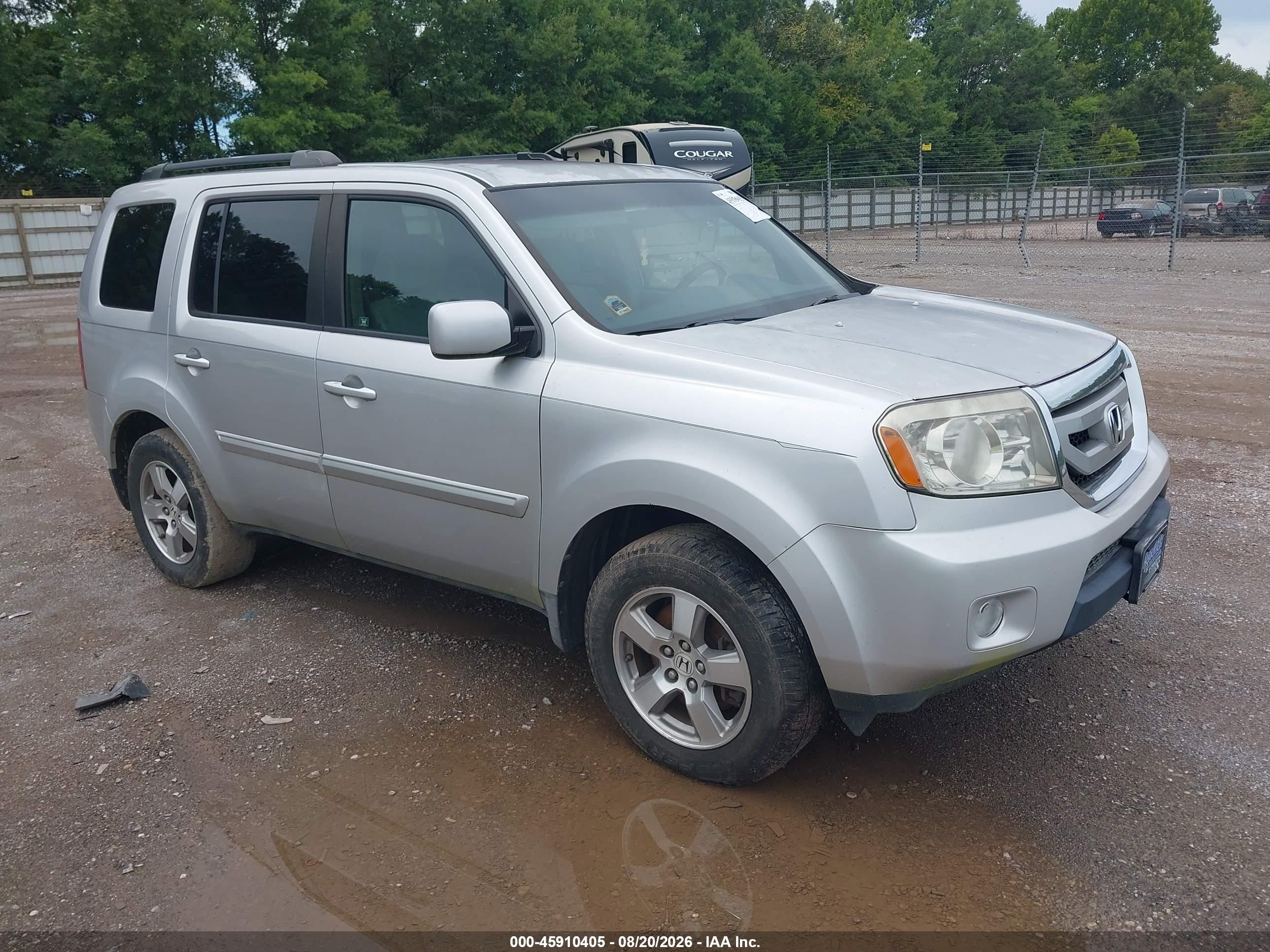 2009 Honda Pilot Ex Silver vin: 5FNYF384X9B008440