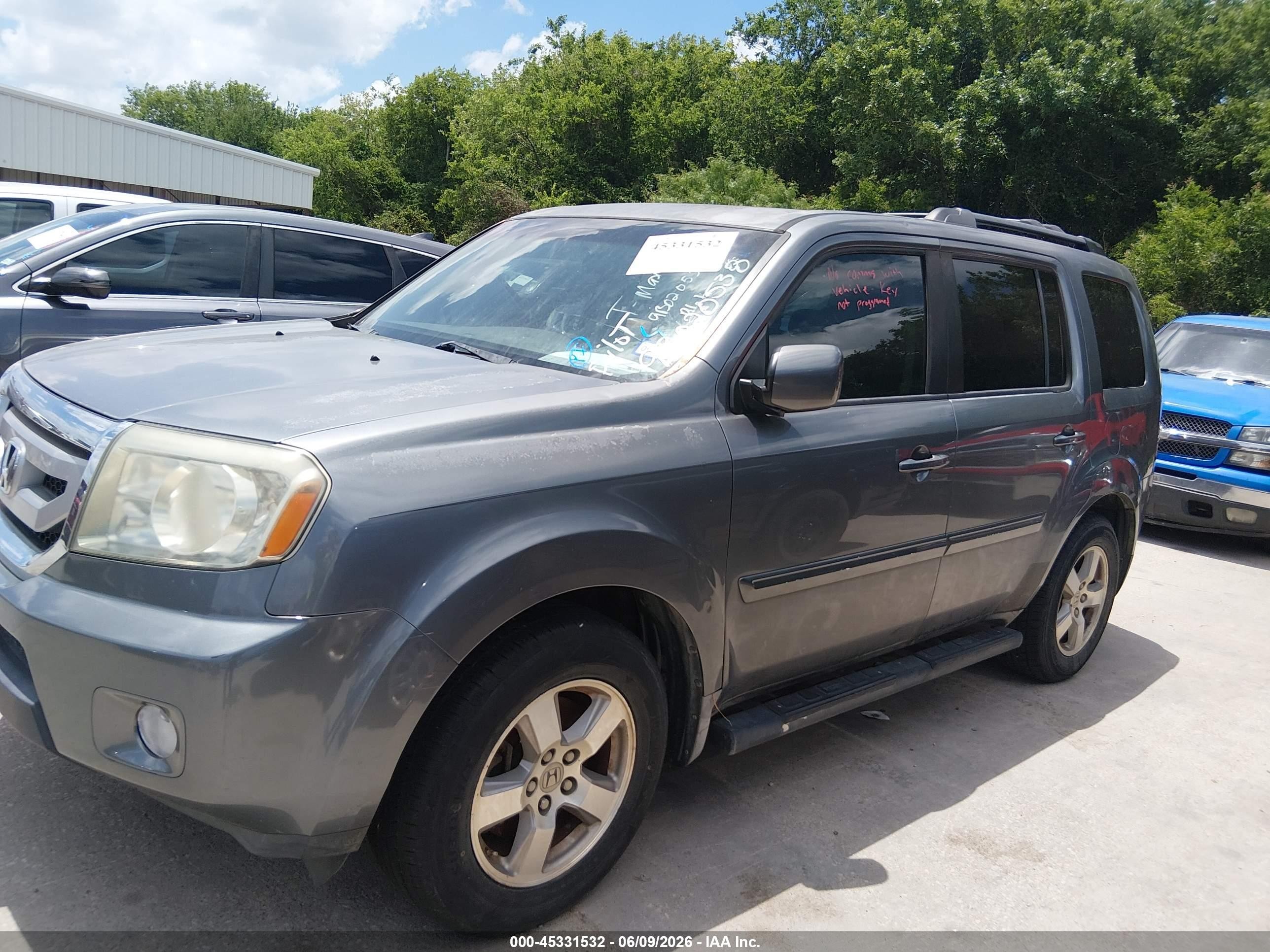 2009 Honda Pilot Ex Gray vin: 5FNYF384X9B020538