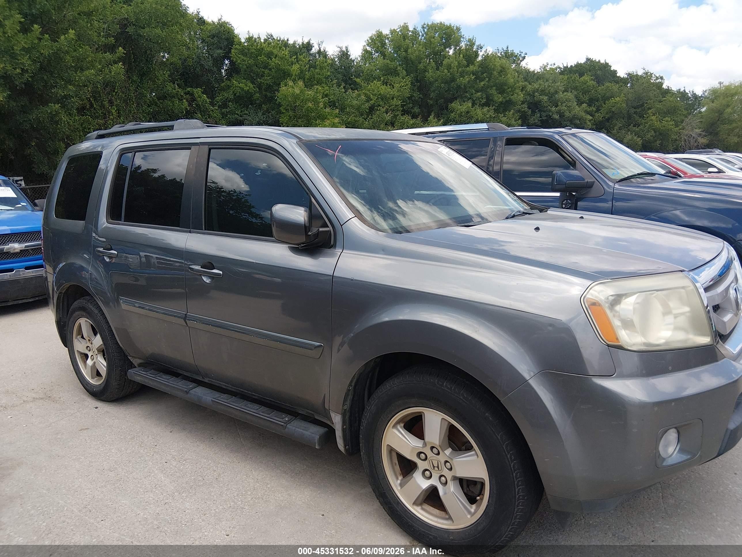 2009 Honda Pilot Ex Gray vin: 5FNYF384X9B020538