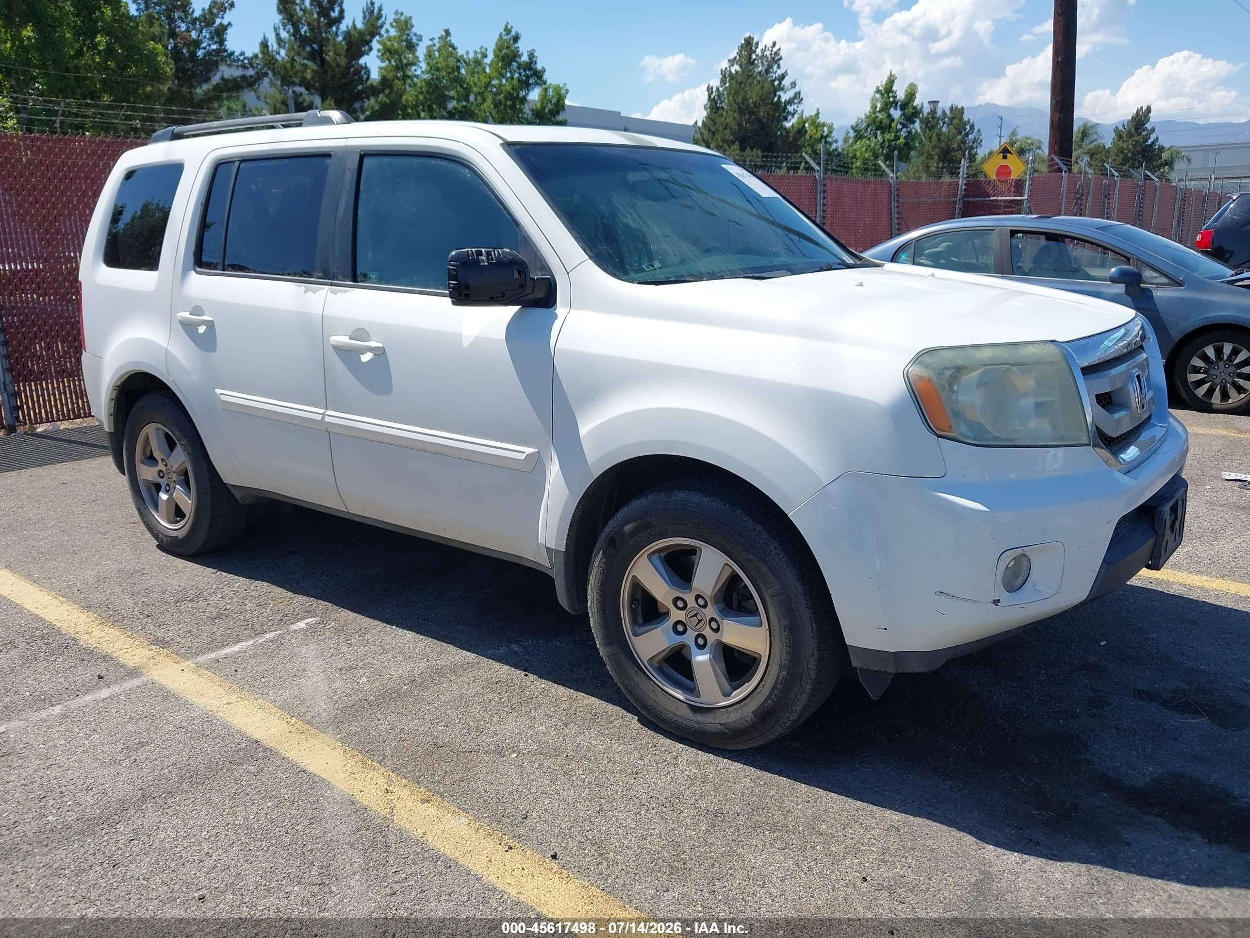 2009 Honda Pilot Ex-l White vin: 5FNYF38529B018260