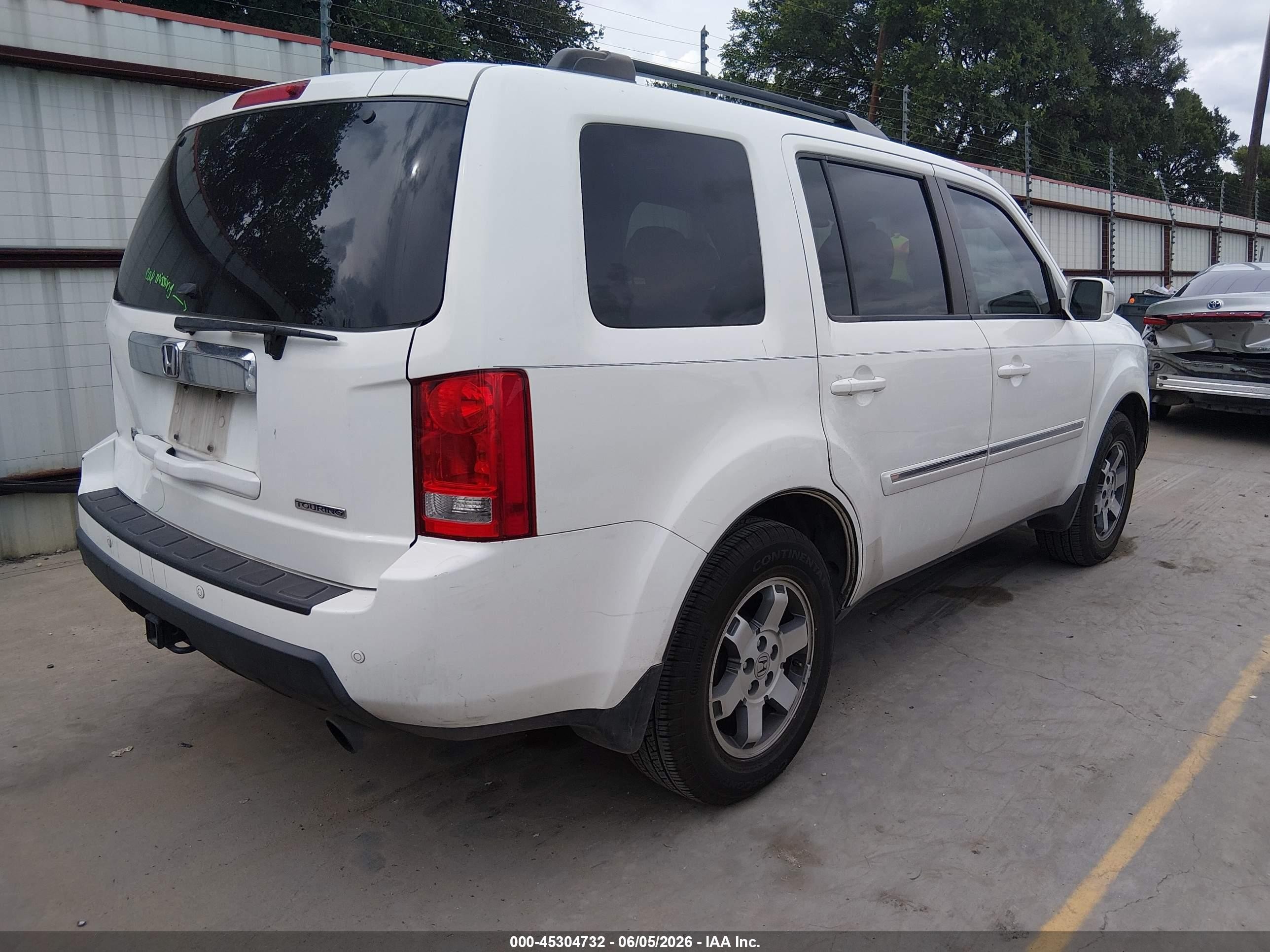 2009 Honda Pilot Touring White vin: 5FNYF38859B022782