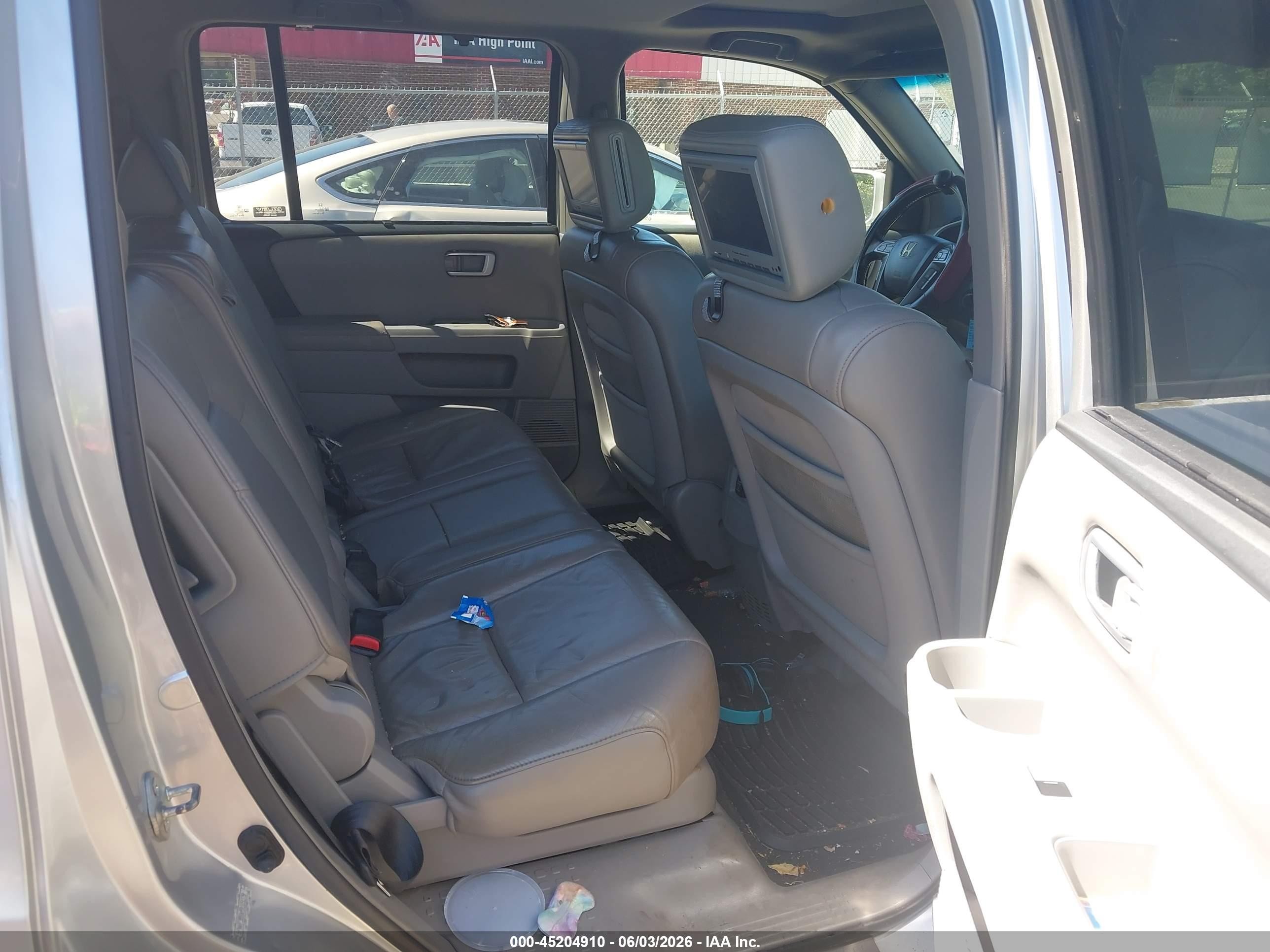 2009 Honda Pilot Touring Серебряный vin: 5FNYF38869B028378