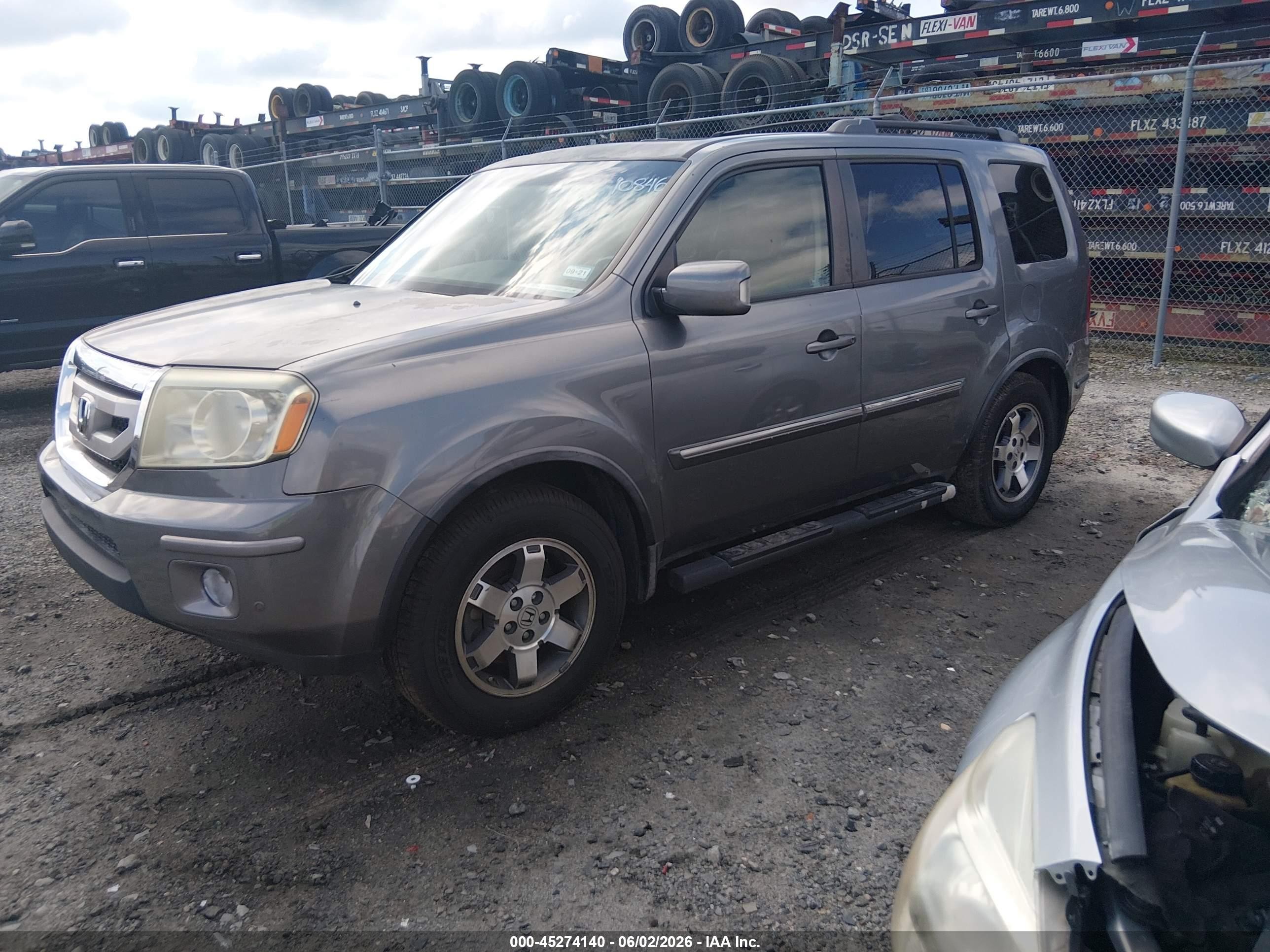 2009 Honda Pilot Touring Gray vin: 5FNYF38929B025843