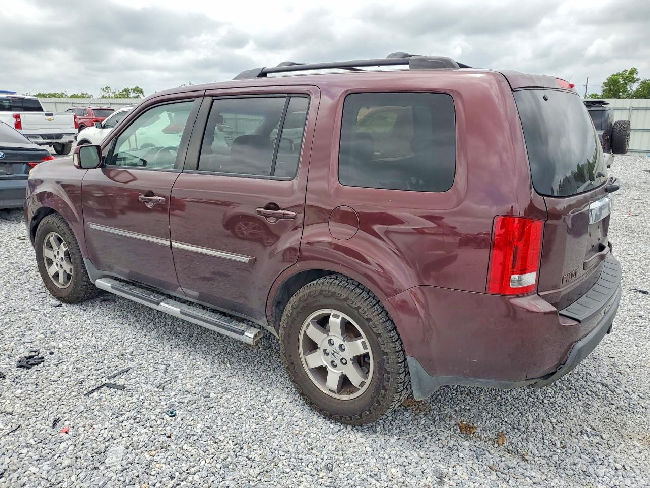 2009 Honda Pilot Touring Burgundy vin: 5FNYF38959B002346