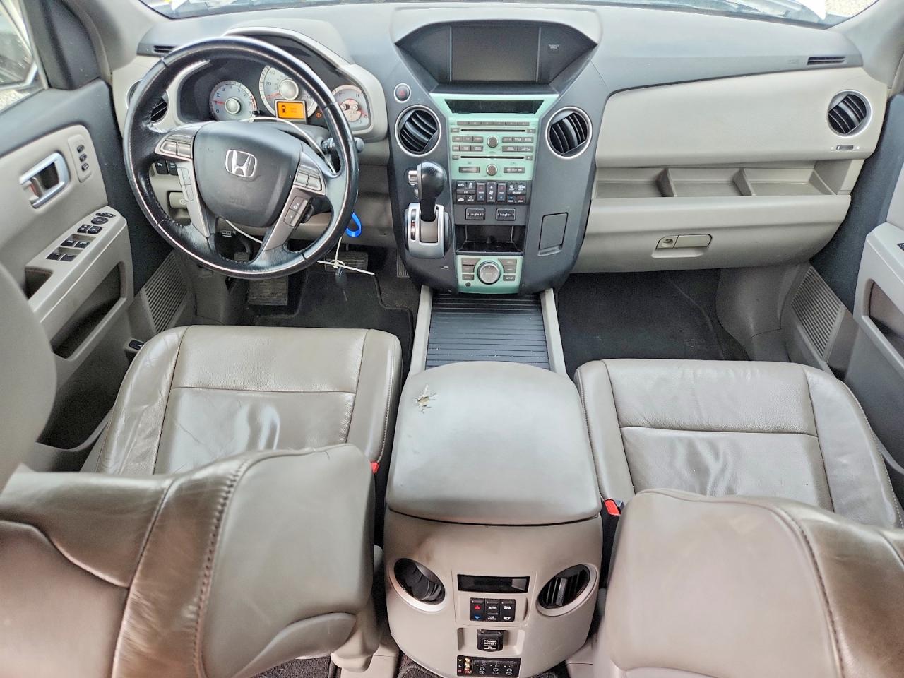 2009 Honda Pilot Touring Silver vin: 5FNYF38959B004341