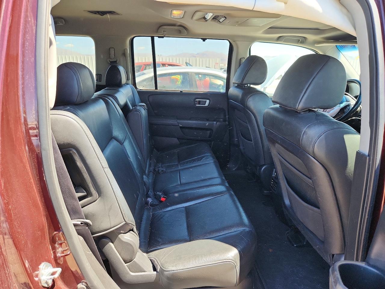 2009 Honda Pilot Touring Burgundy vin: 5FNYF38999B006352