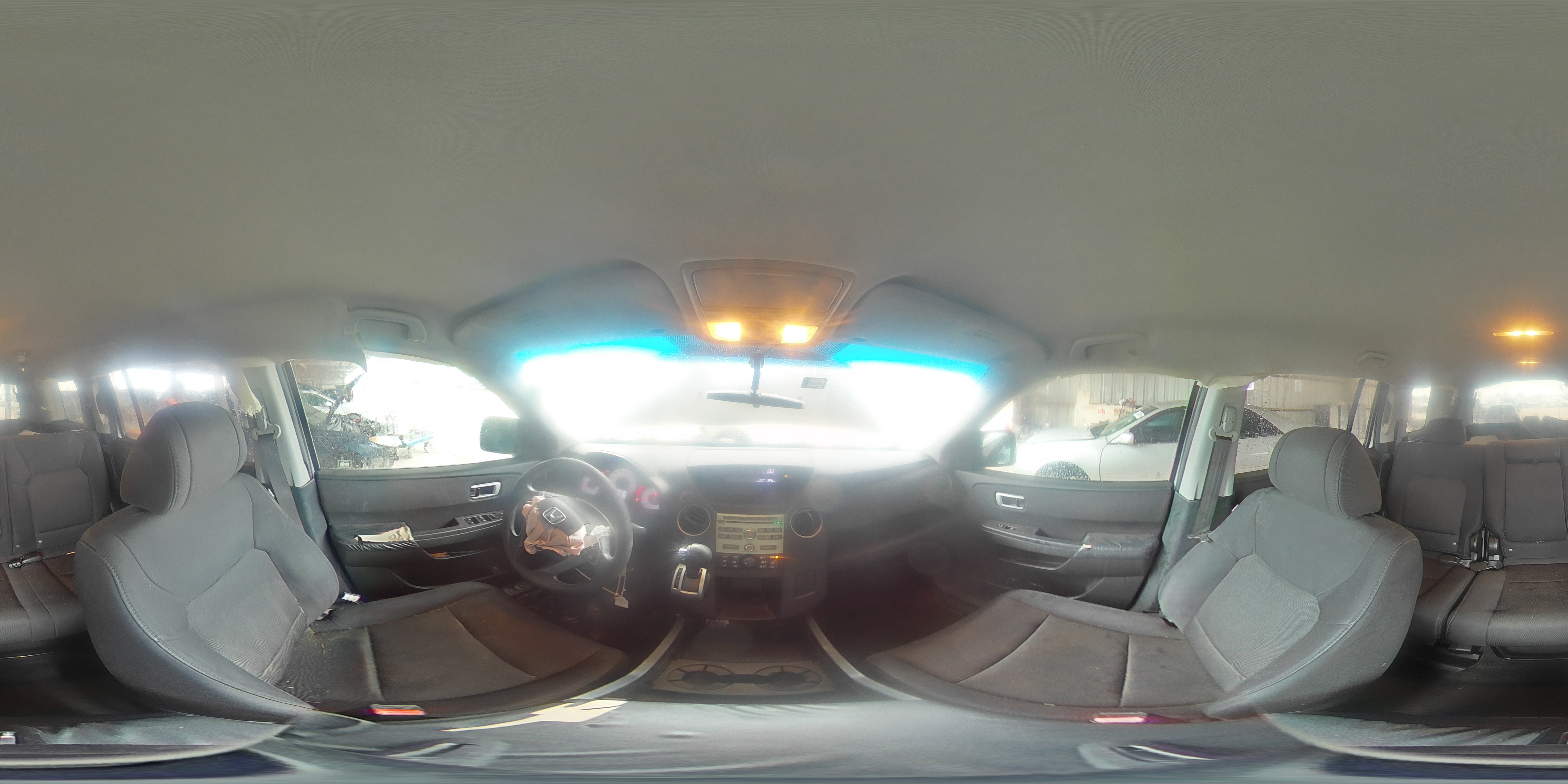 2011 Honda Pilot Lx Silver vin: 5FNYF3H20BB020200