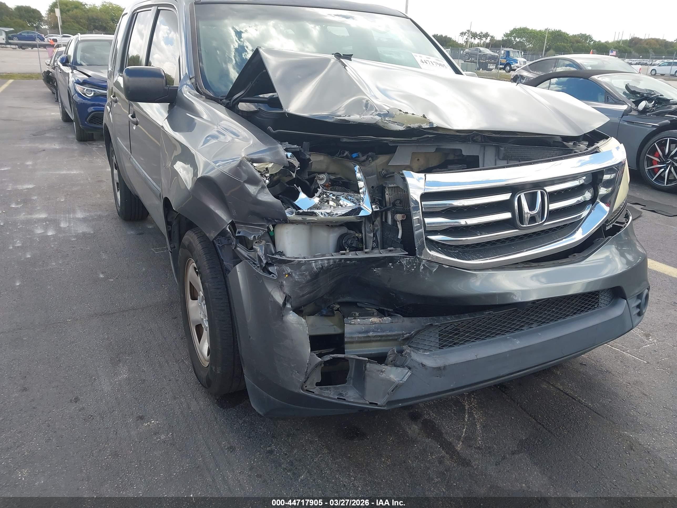 2012 Honda Pilot Lx Gray vin: 5FNYF3H20CB014673