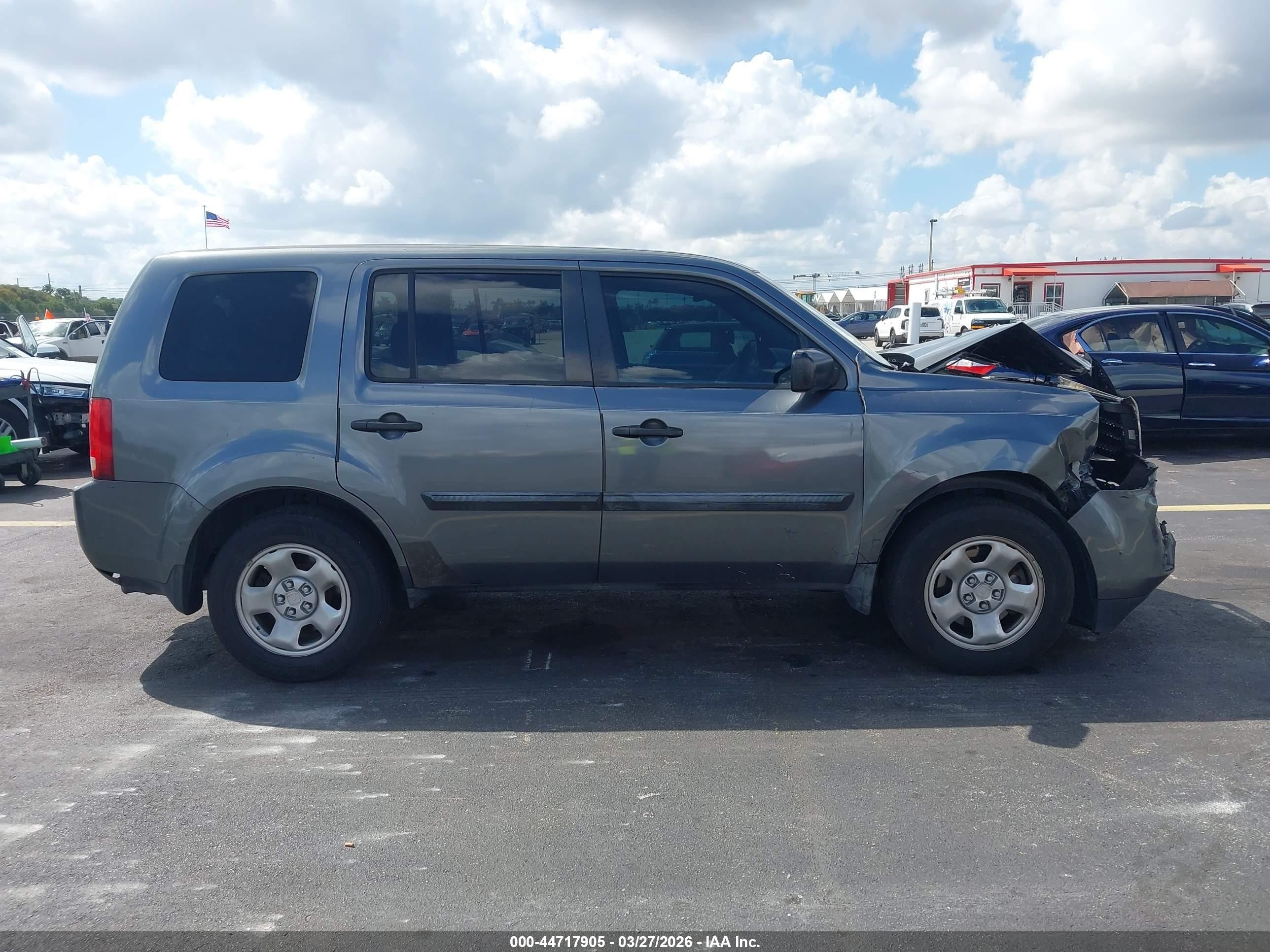 2012 Honda Pilot Lx Gray vin: 5FNYF3H20CB014673