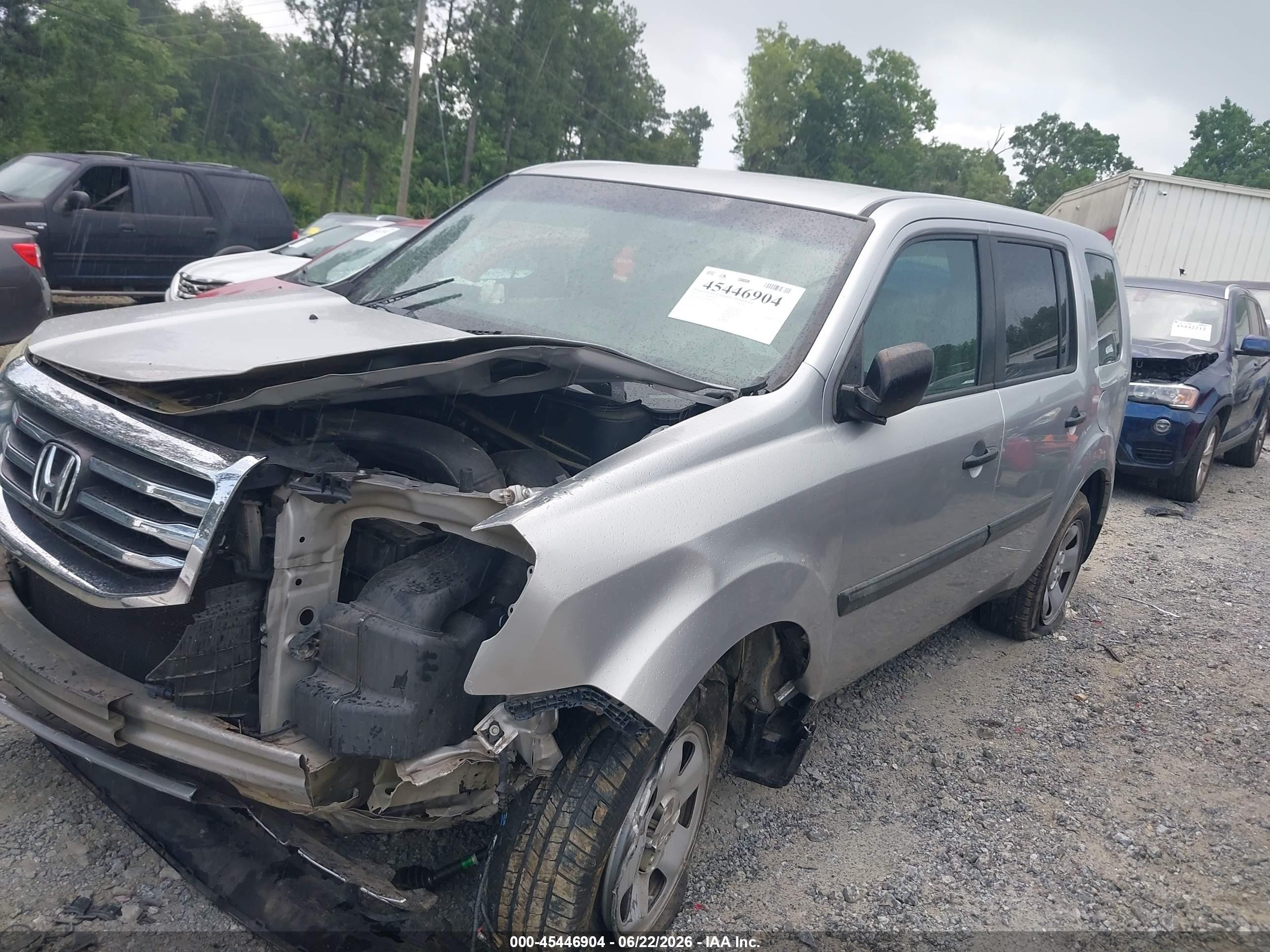 2013 Honda Pilot Lx Silver vin: 5FNYF3H20DB040742