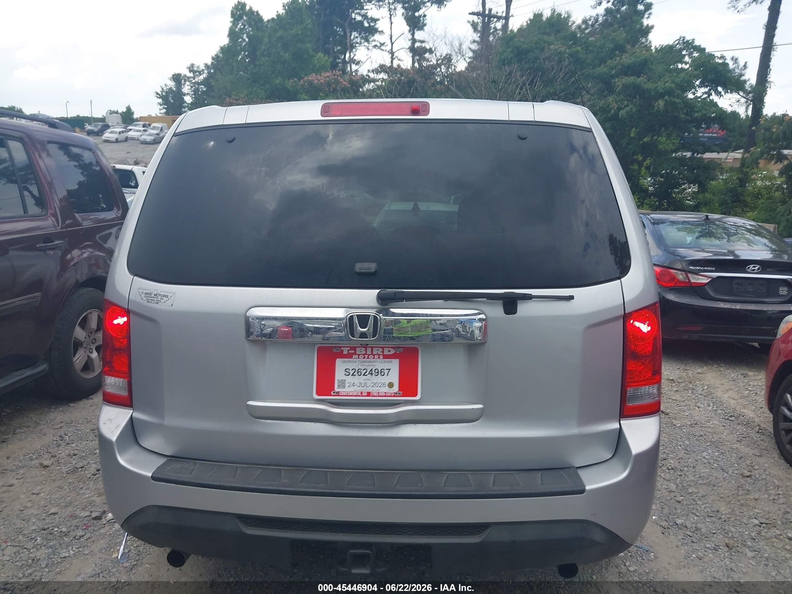 2013 Honda Pilot Lx Silver vin: 5FNYF3H20DB040742