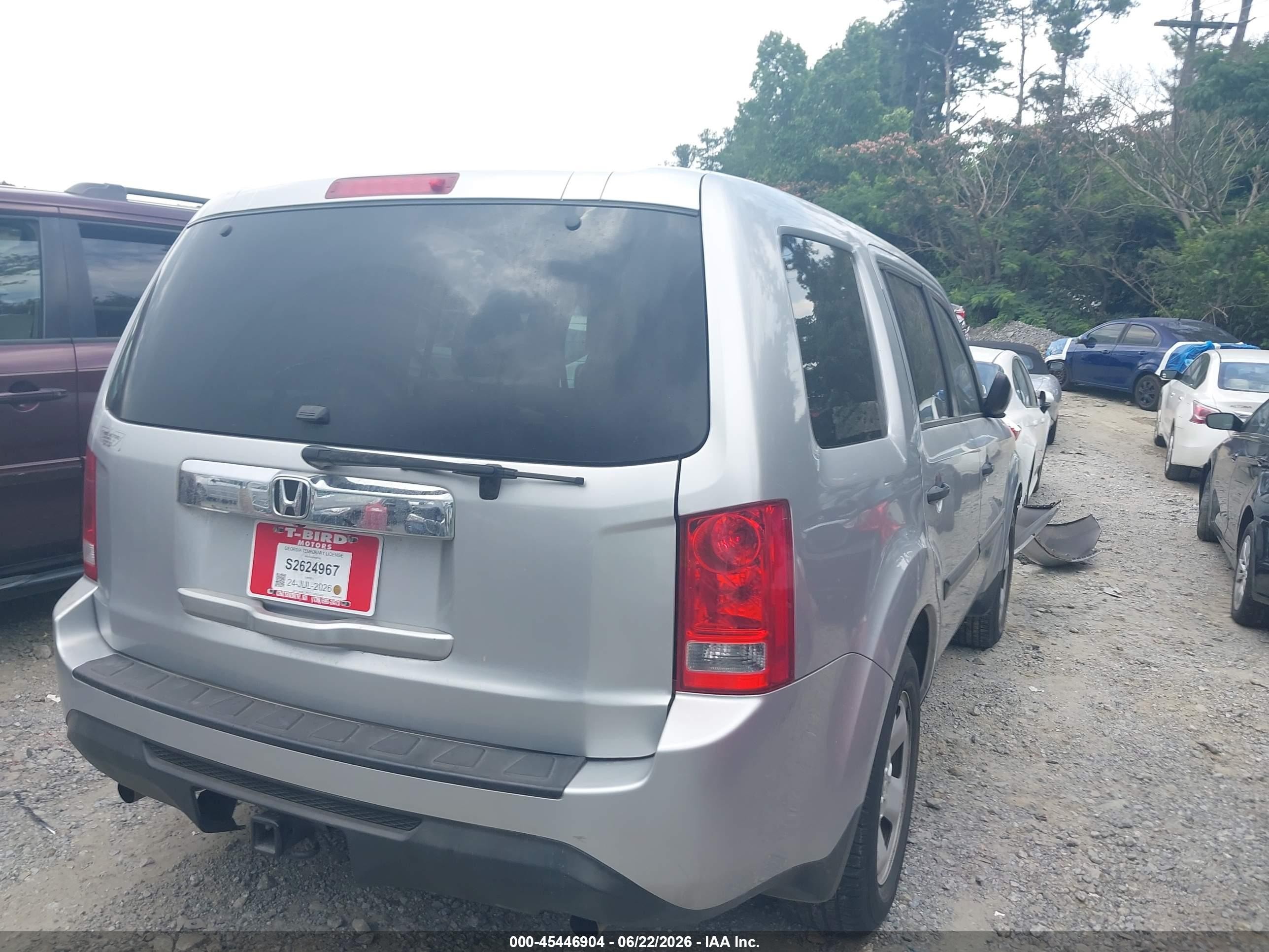 2013 Honda Pilot Lx Silver vin: 5FNYF3H20DB040742