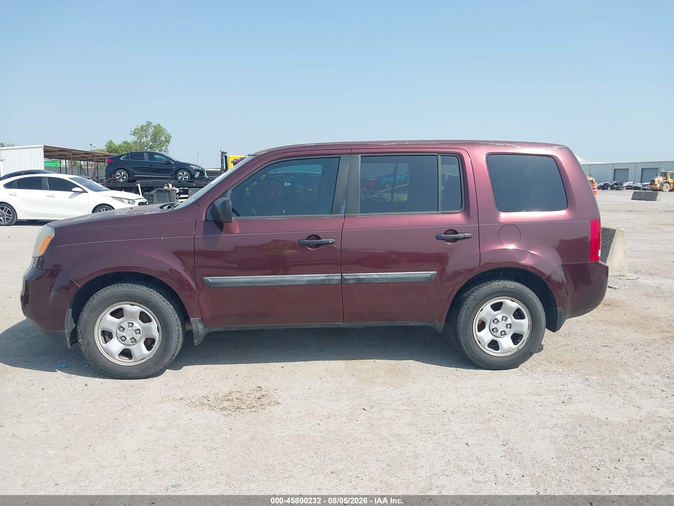 2014 Honda Pilot Lx Red vin: 5FNYF3H20EB001019
