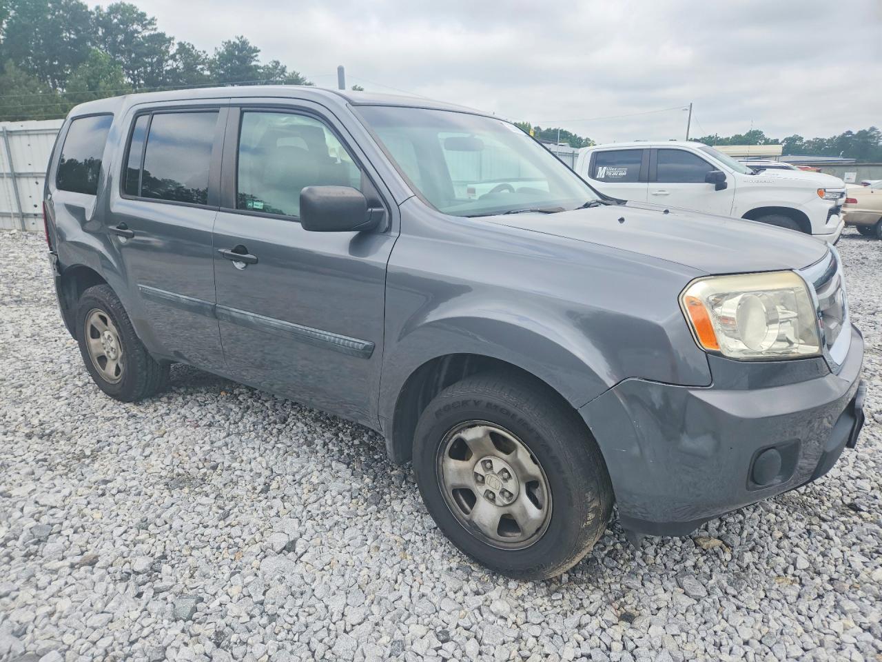 2011 Honda Pilot Lx Gray vin: 5FNYF3H21BB013787