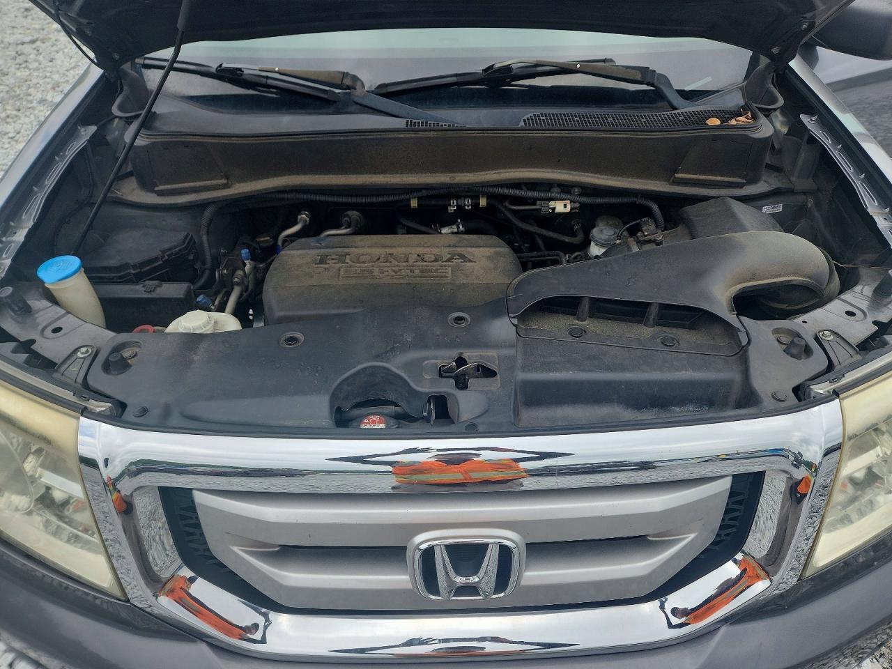 2011 Honda Pilot Lx Gray vin: 5FNYF3H21BB013787