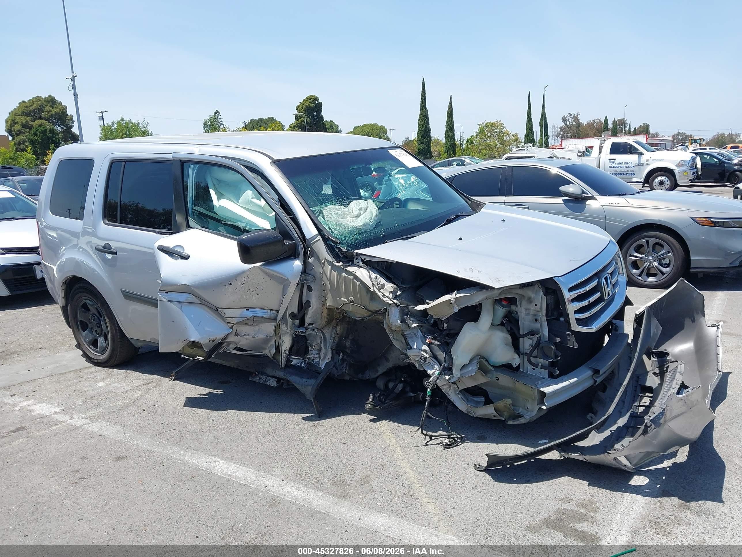 2012 Honda Pilot Lx Серебряный vin: 5FNYF3H21CB035189