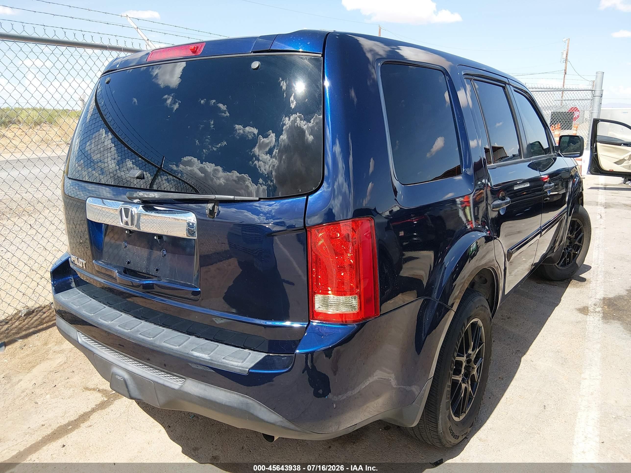 2013 Honda Pilot Lx Blue vin: 5FNYF3H21DB004560