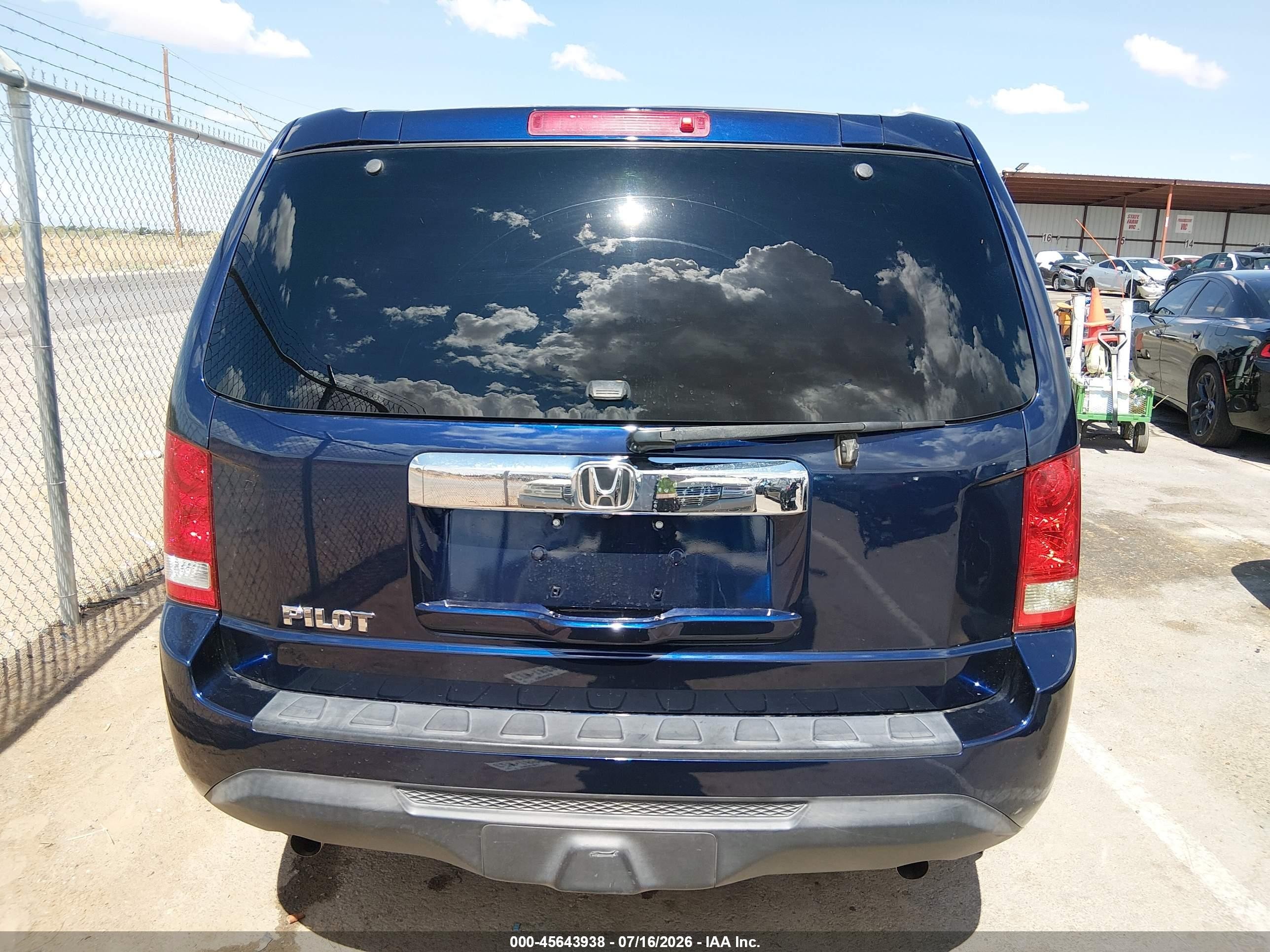 2013 Honda Pilot Lx Blue vin: 5FNYF3H21DB004560