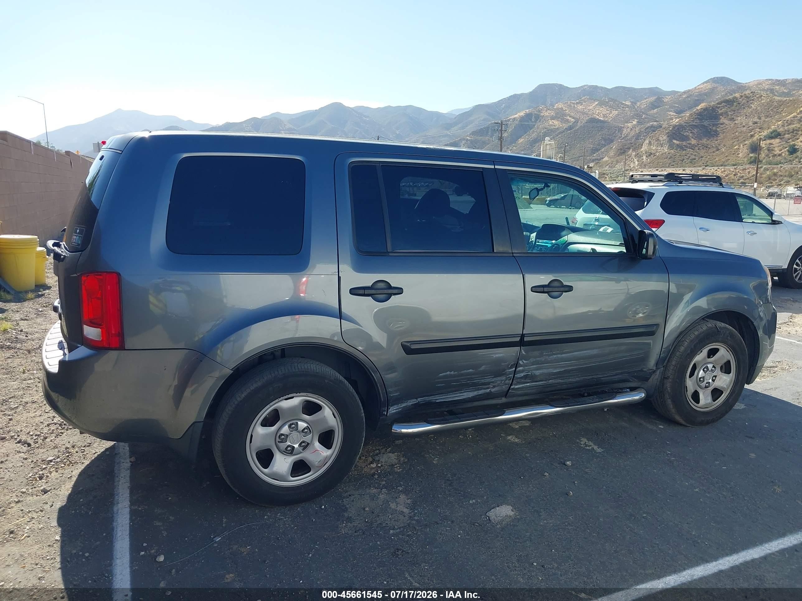 2013 Honda Pilot Lx Gray vin: 5FNYF3H21DB028700