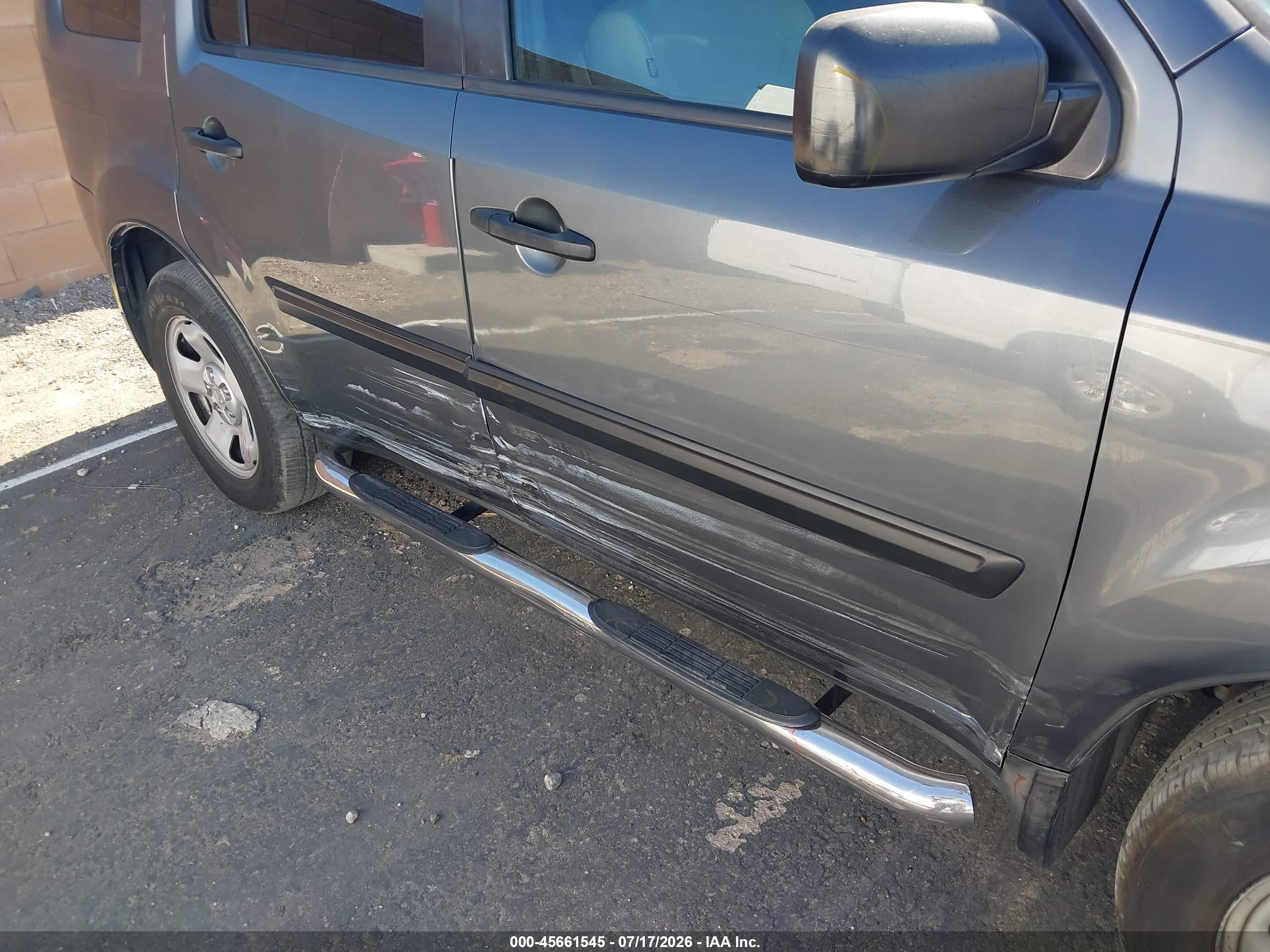 2013 Honda Pilot Lx Gray vin: 5FNYF3H21DB028700