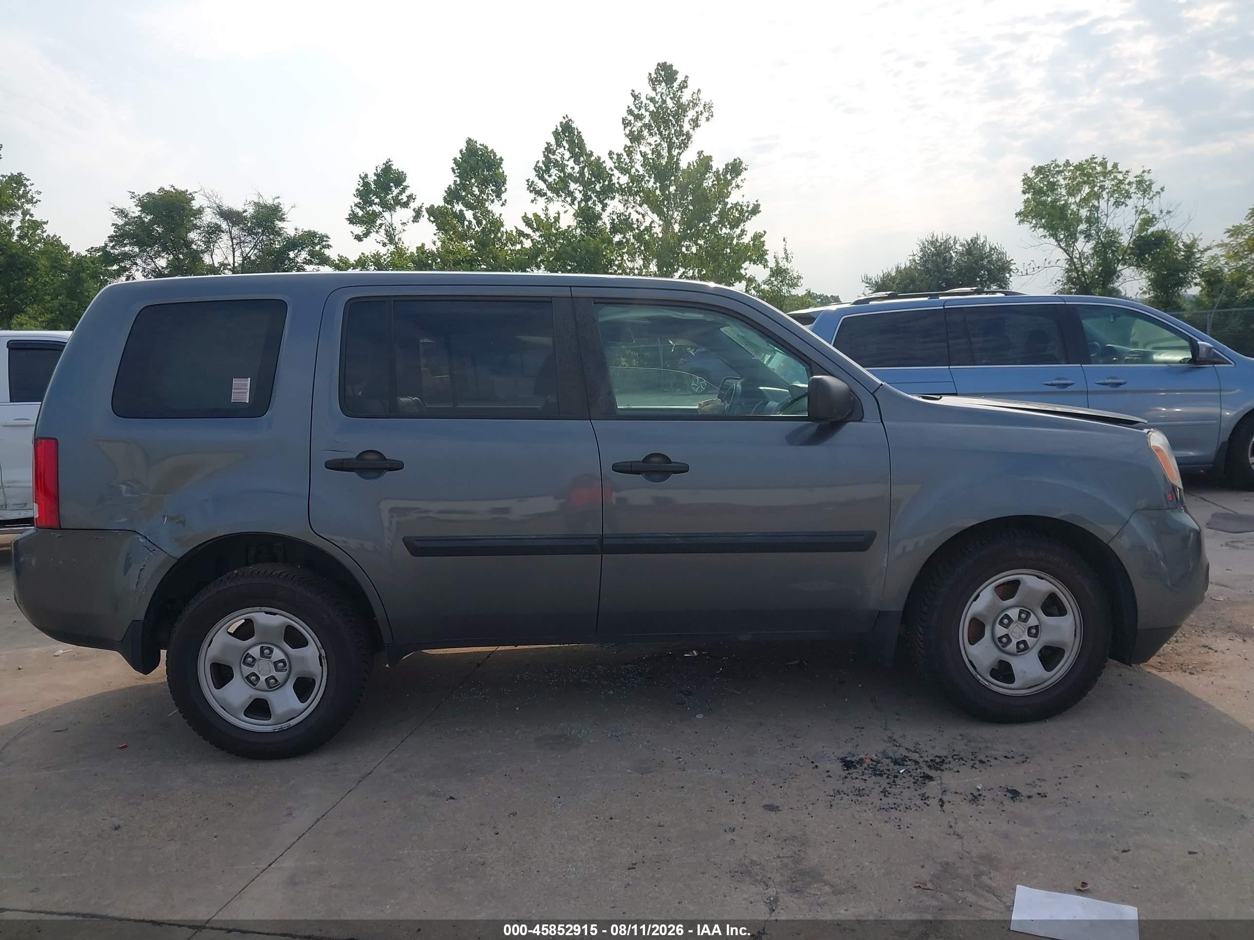 2013 Honda Pilot Lx Серый vin: 5FNYF3H21DB031032