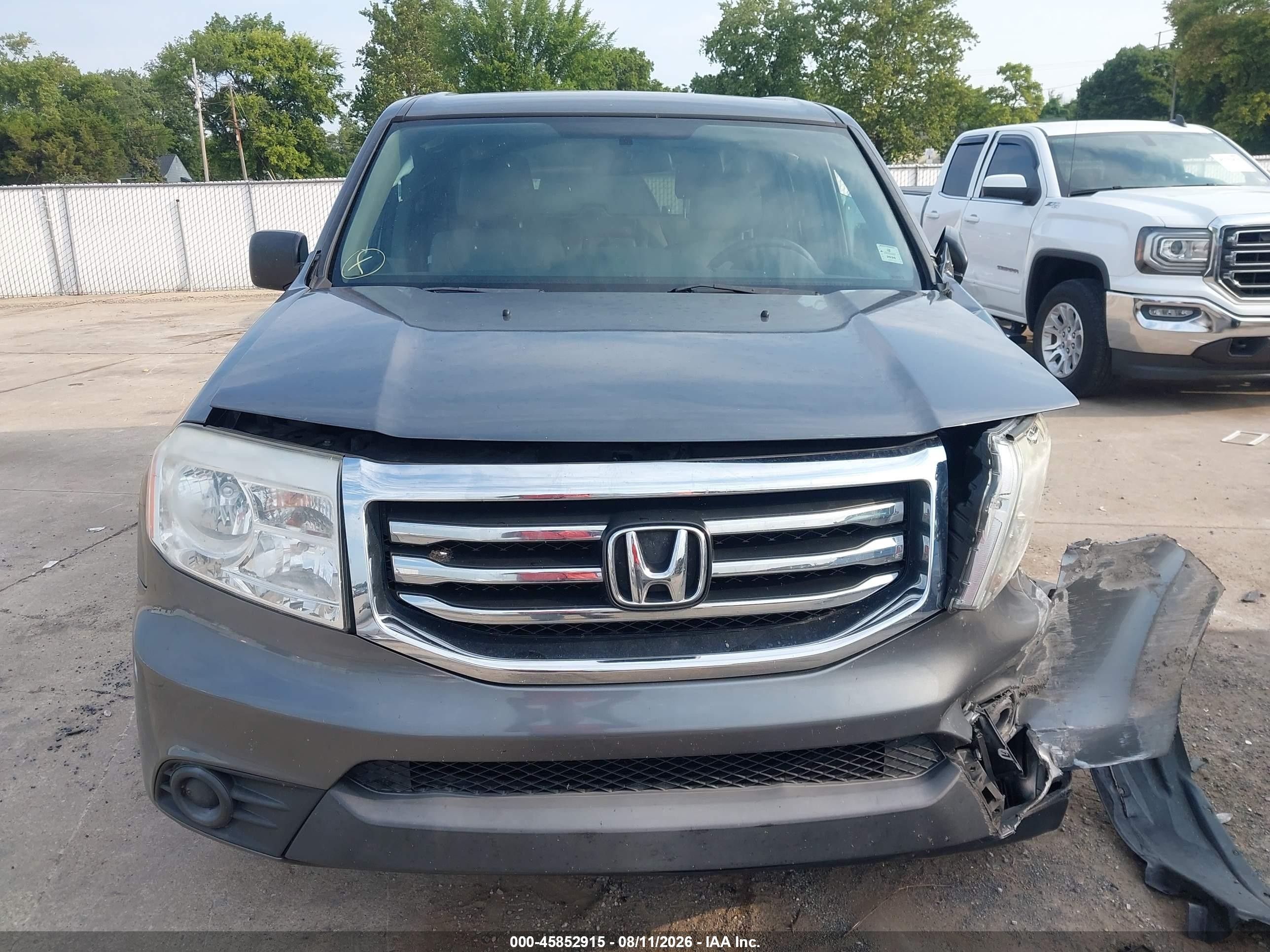 2013 Honda Pilot Lx Серый vin: 5FNYF3H21DB031032