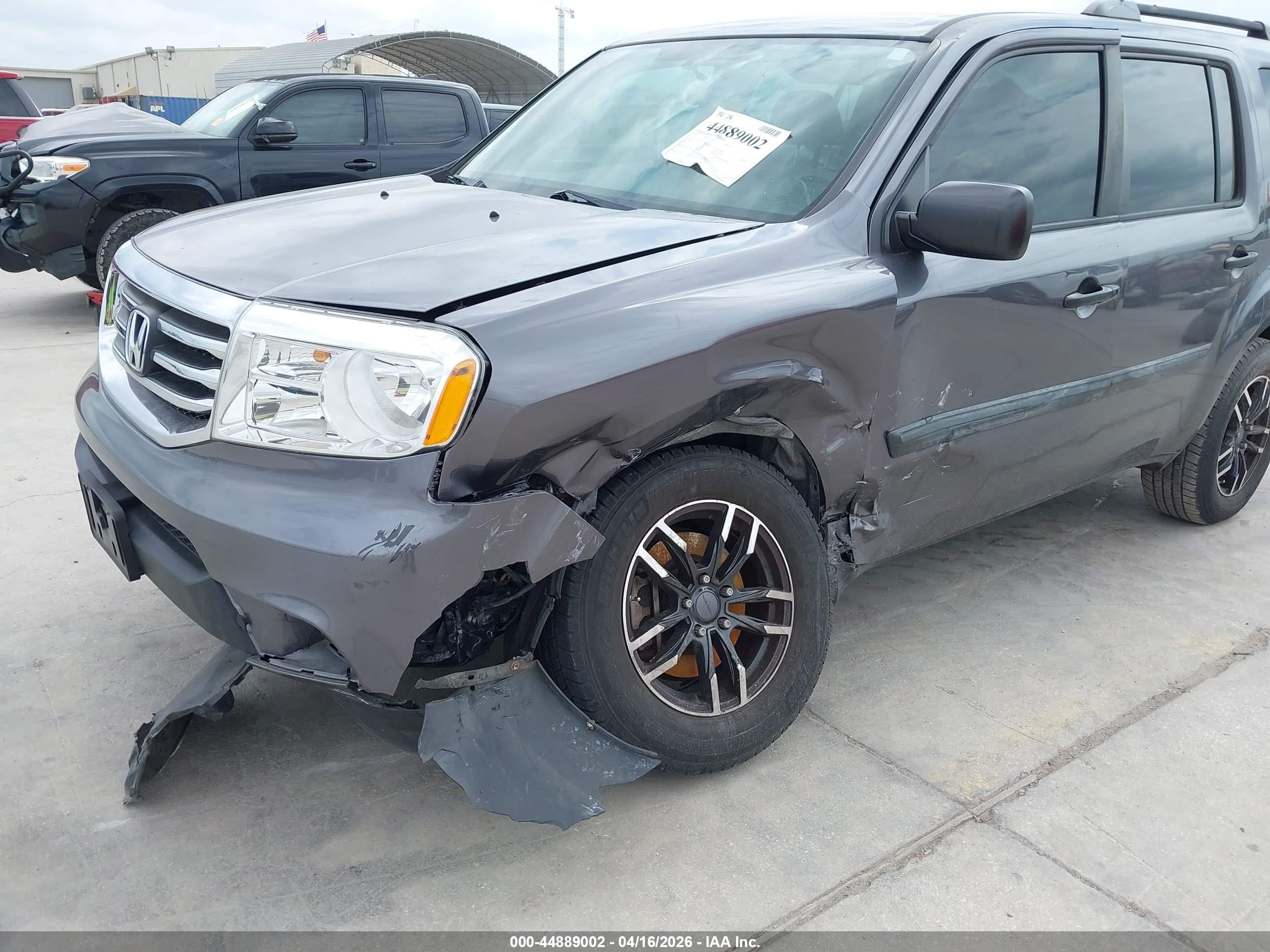 2014 Honda Pilot Lx Gray vin: 5FNYF3H21EB007055