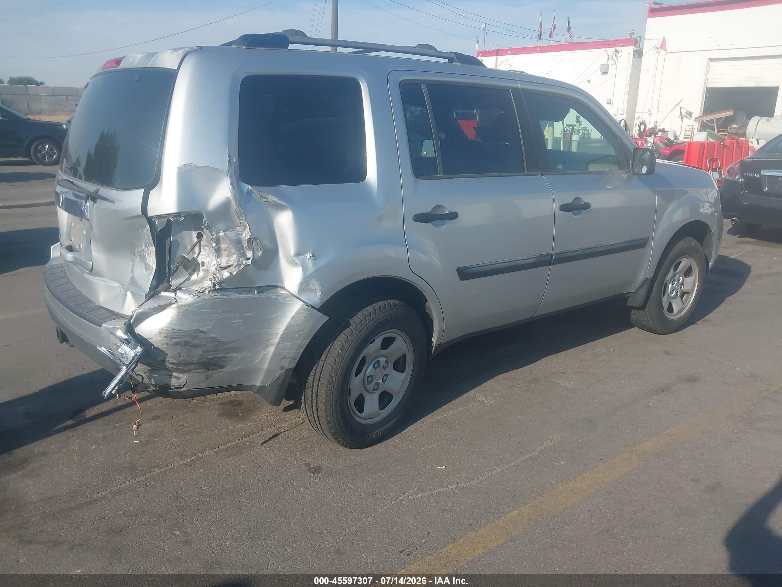 2010 Honda Pilot Lx Silver vin: 5FNYF3H22AB001422
