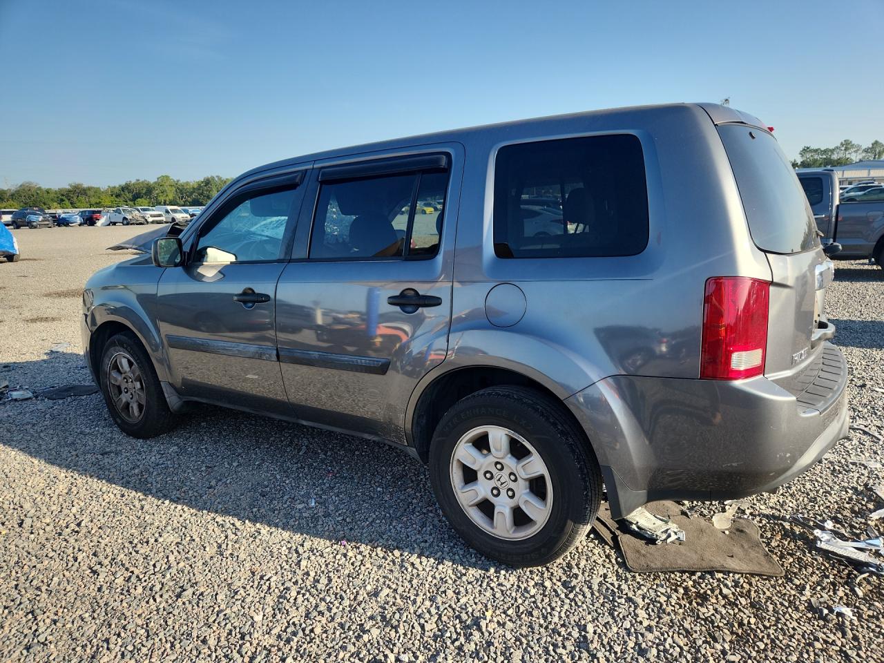 2012 Honda Pilot Lx Gray vin: 5FNYF3H22CB019468