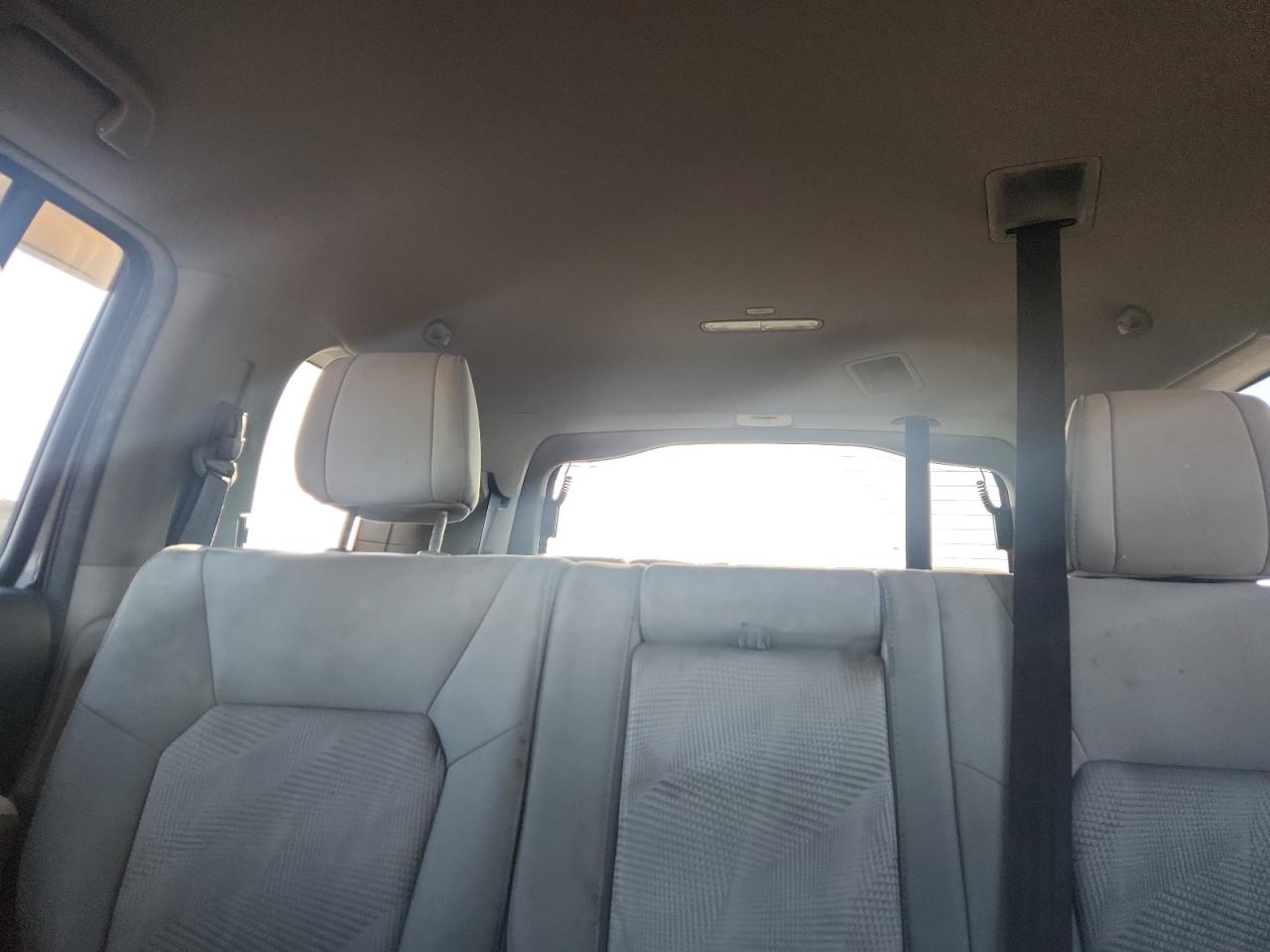 2012 Honda Pilot Lx Gray vin: 5FNYF3H22CB019468