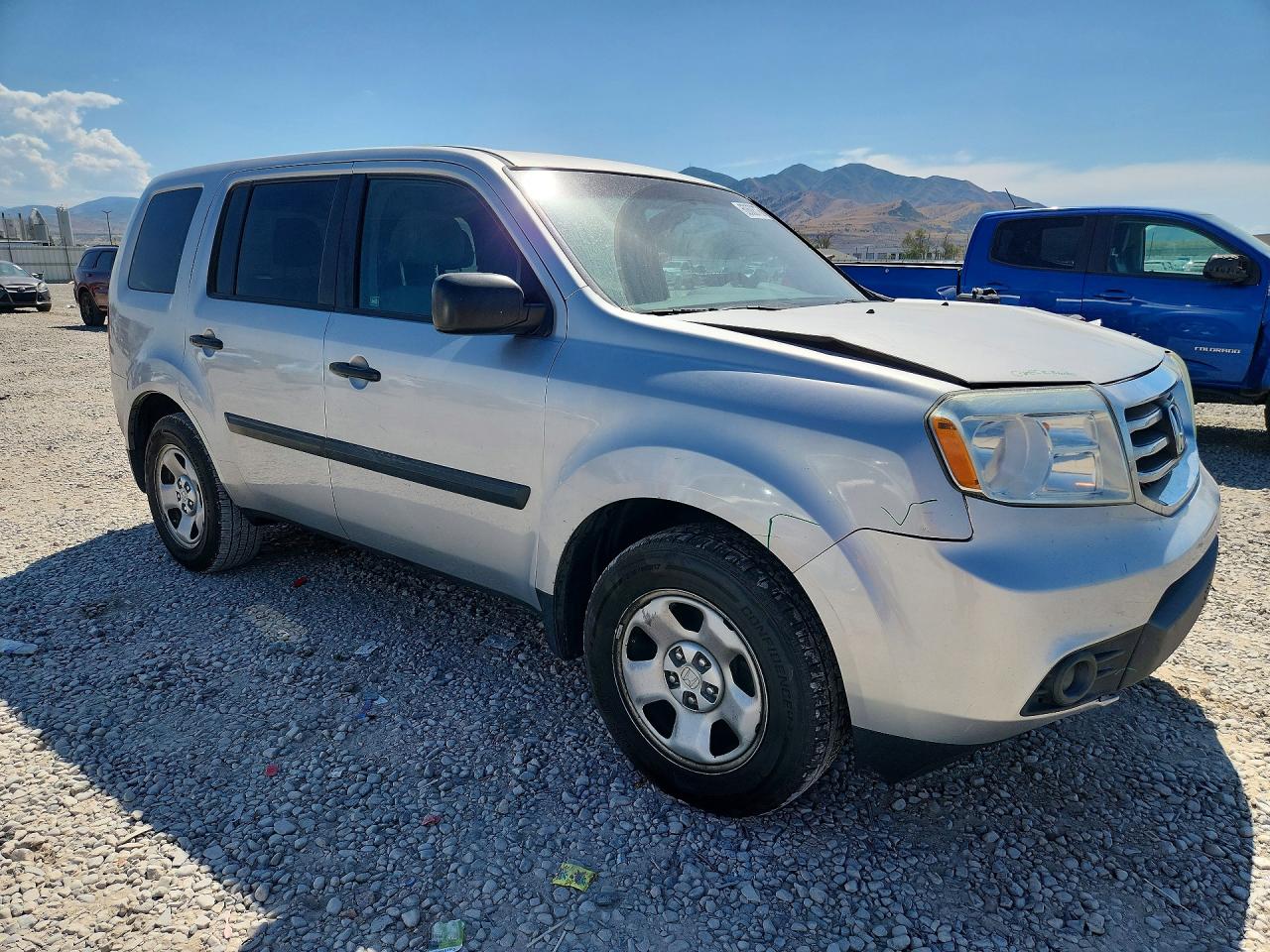 2012 Honda Pilot Lx Silver vin: 5FNYF3H22CB035394