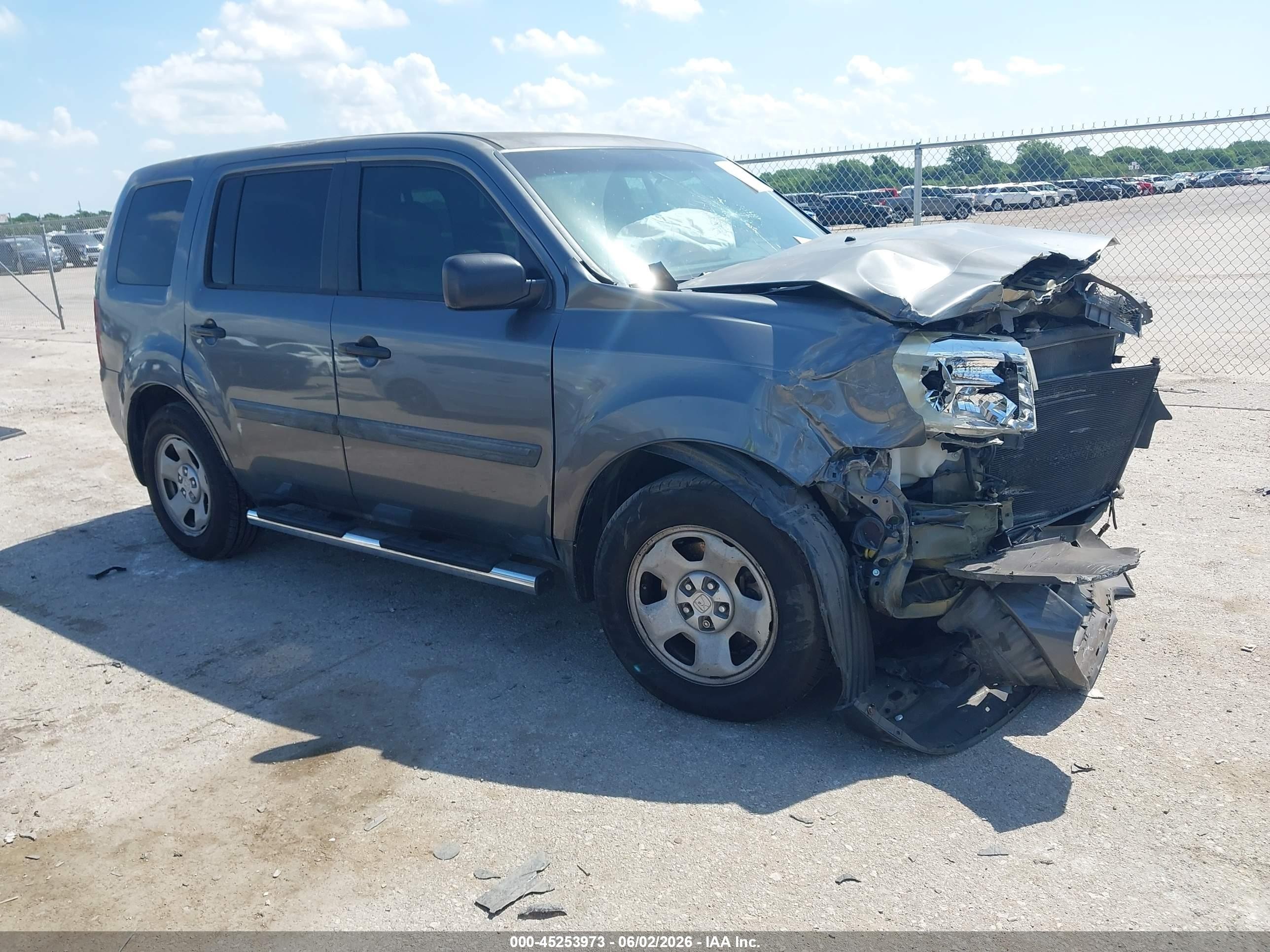 2013 Honda Pilot Lx Серый vin: 5FNYF3H22DB036434