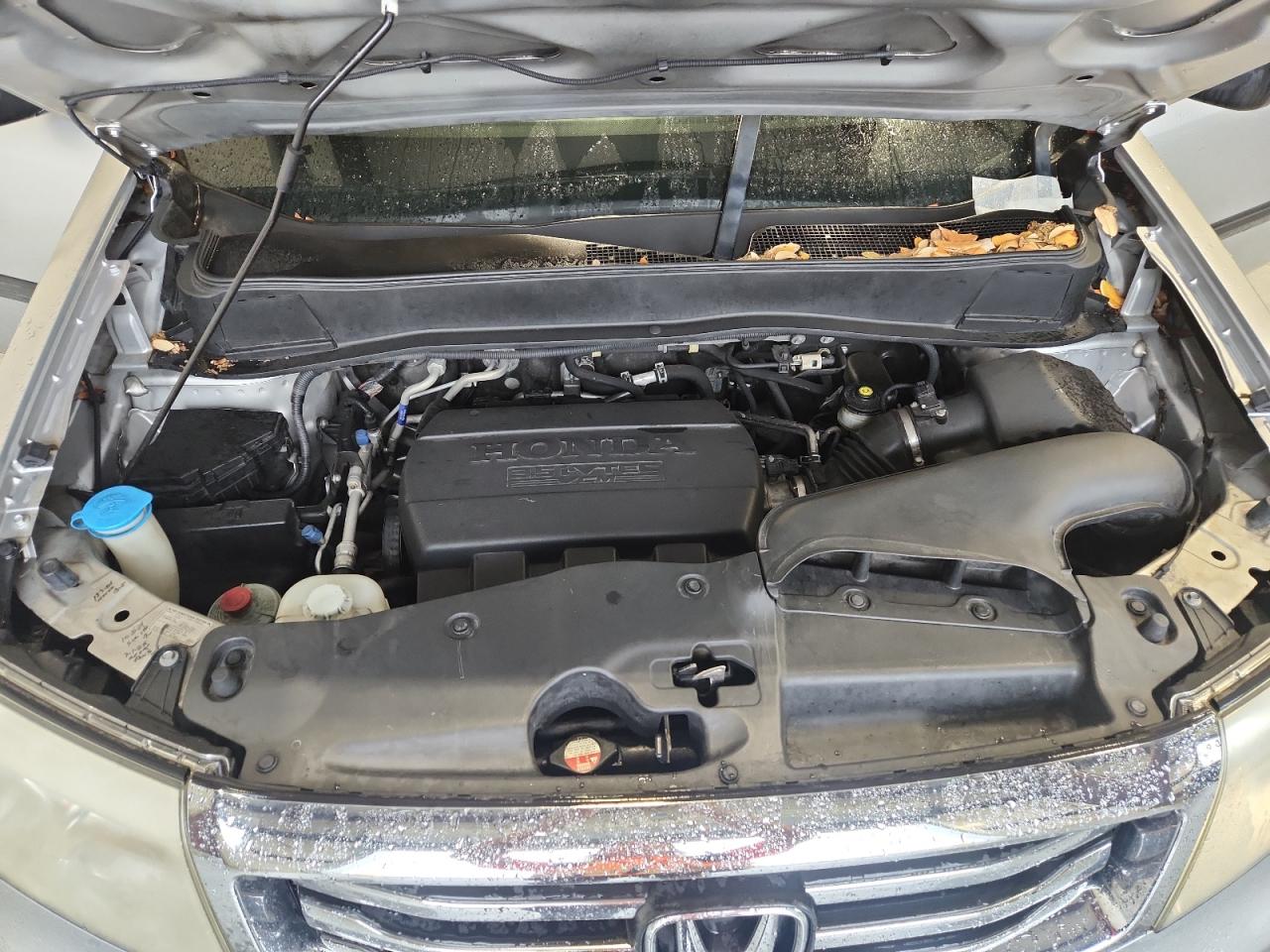2014 Honda Pilot Lx Серебряный vin: 5FNYF3H22EB009218