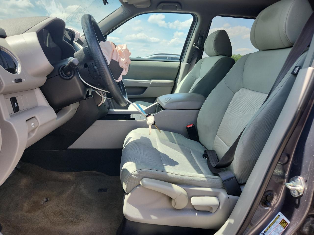 2015 Honda Pilot Lx Серый vin: 5FNYF3H22FB004120