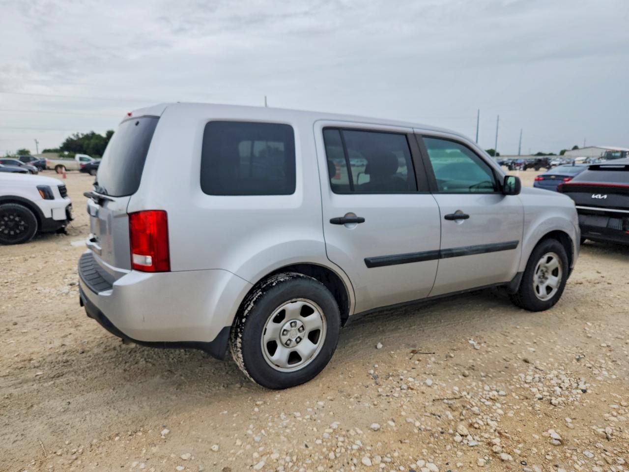 2012 Honda Pilot Lx Gray vin: 5FNYF3H23CB035422
