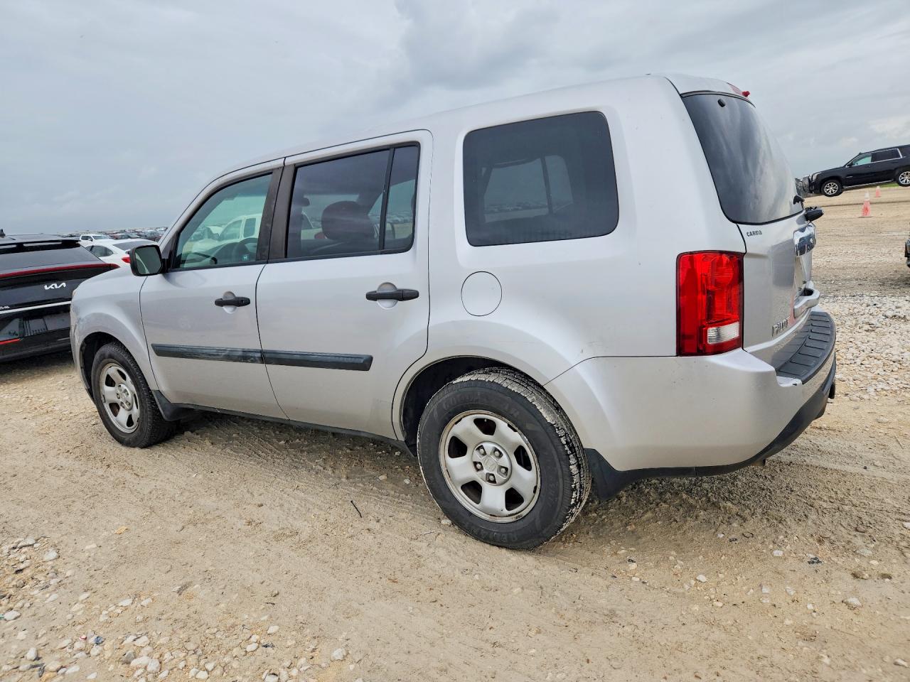 2012 Honda Pilot Lx Gray vin: 5FNYF3H23CB035422