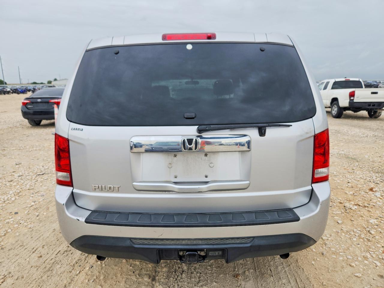 2012 Honda Pilot Lx Gray vin: 5FNYF3H23CB035422