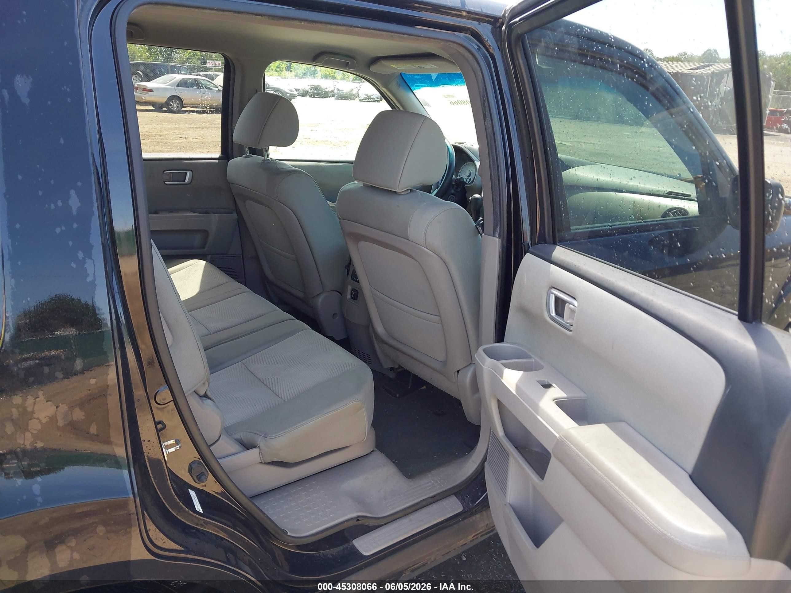 2013 Honda Pilot Lx Черный vin: 5FNYF3H23DB041951