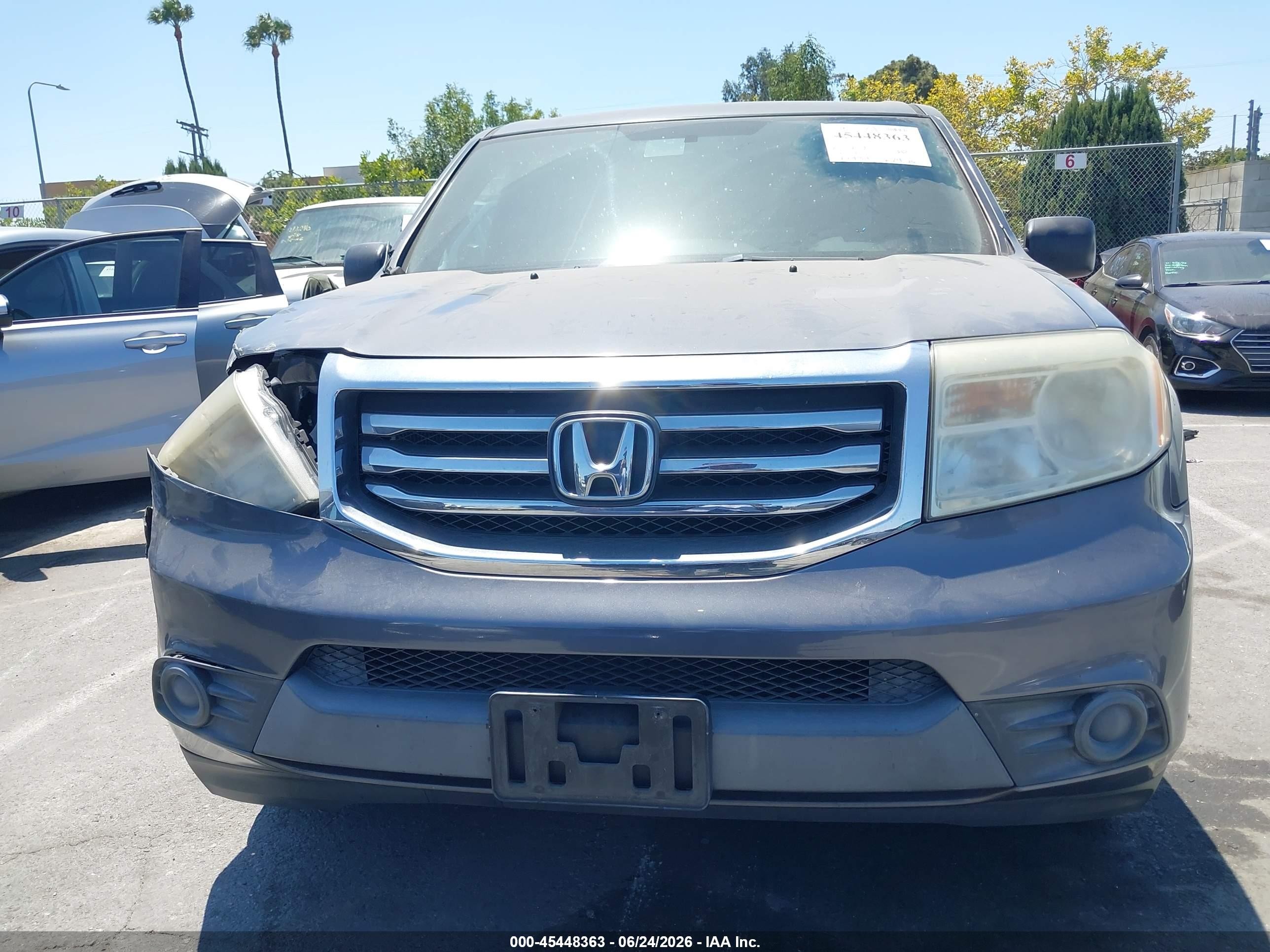 2014 Honda Pilot Lx Gray vin: 5FNYF3H23EB016484