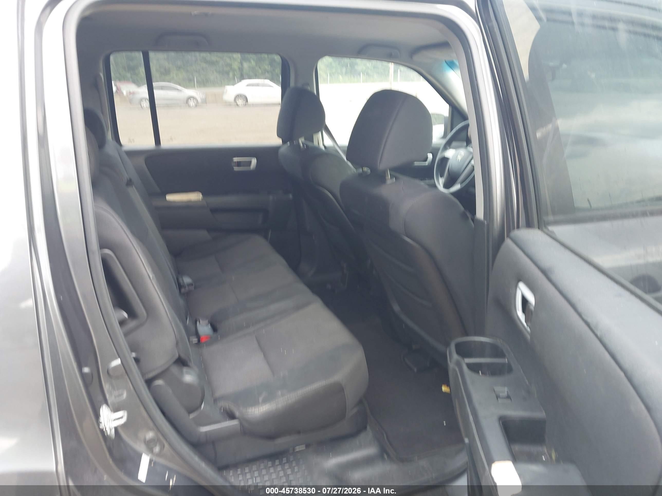 2010 Honda Pilot Lx Gray vin: 5FNYF3H24AB010915
