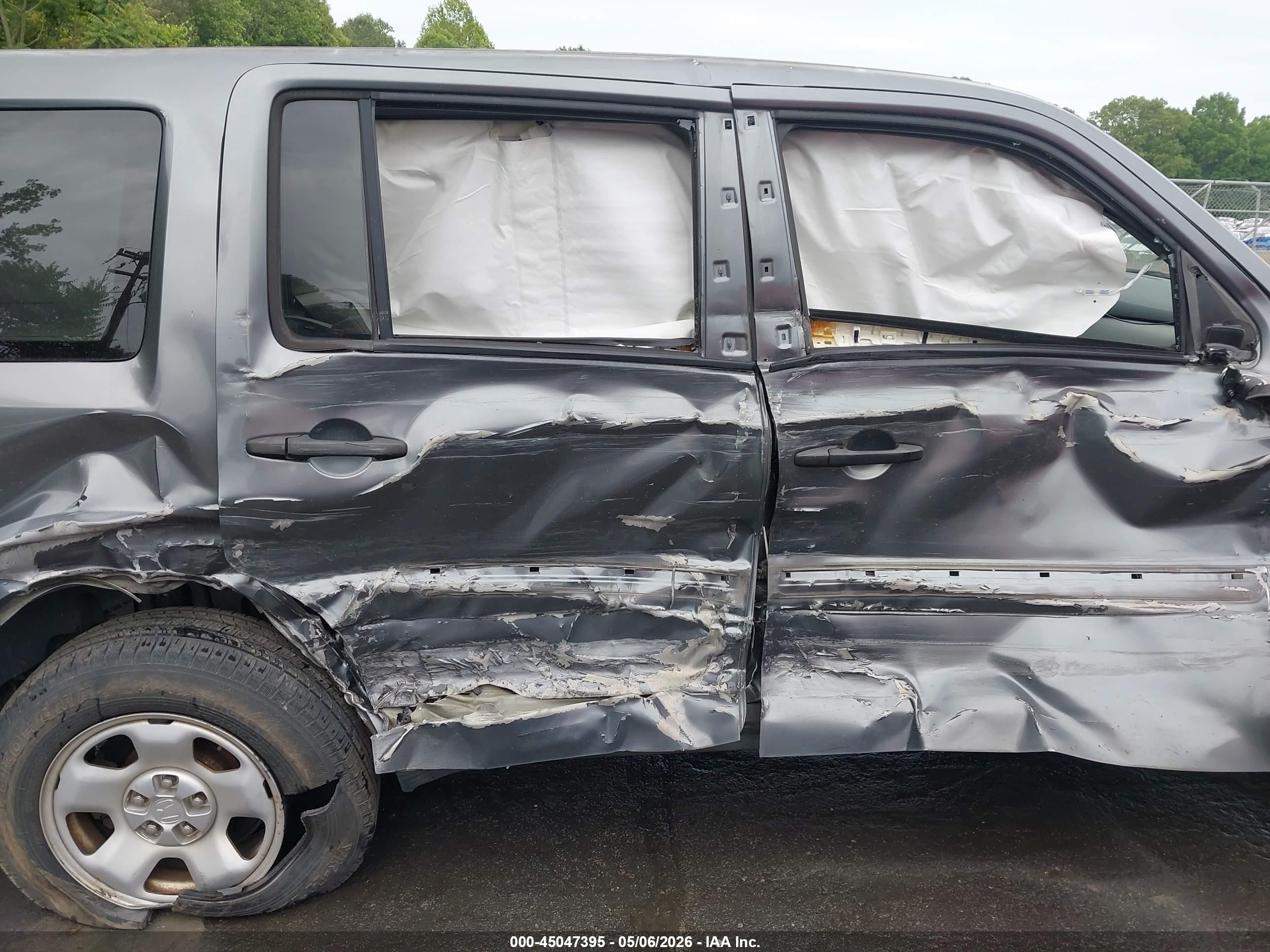 2011 Honda Pilot Lx Серый vin: 5FNYF3H24BB016702