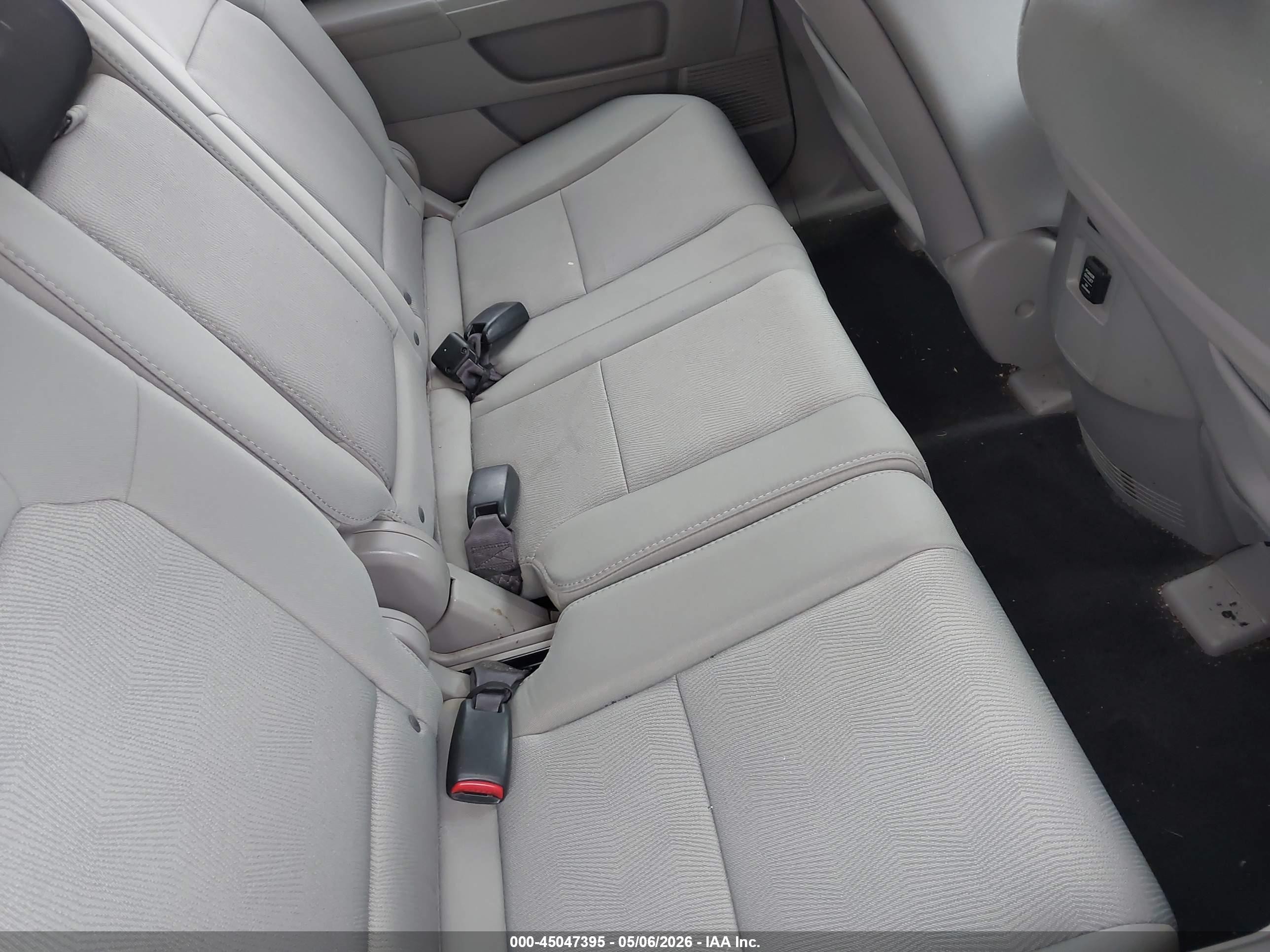 2011 Honda Pilot Lx Серый vin: 5FNYF3H24BB016702