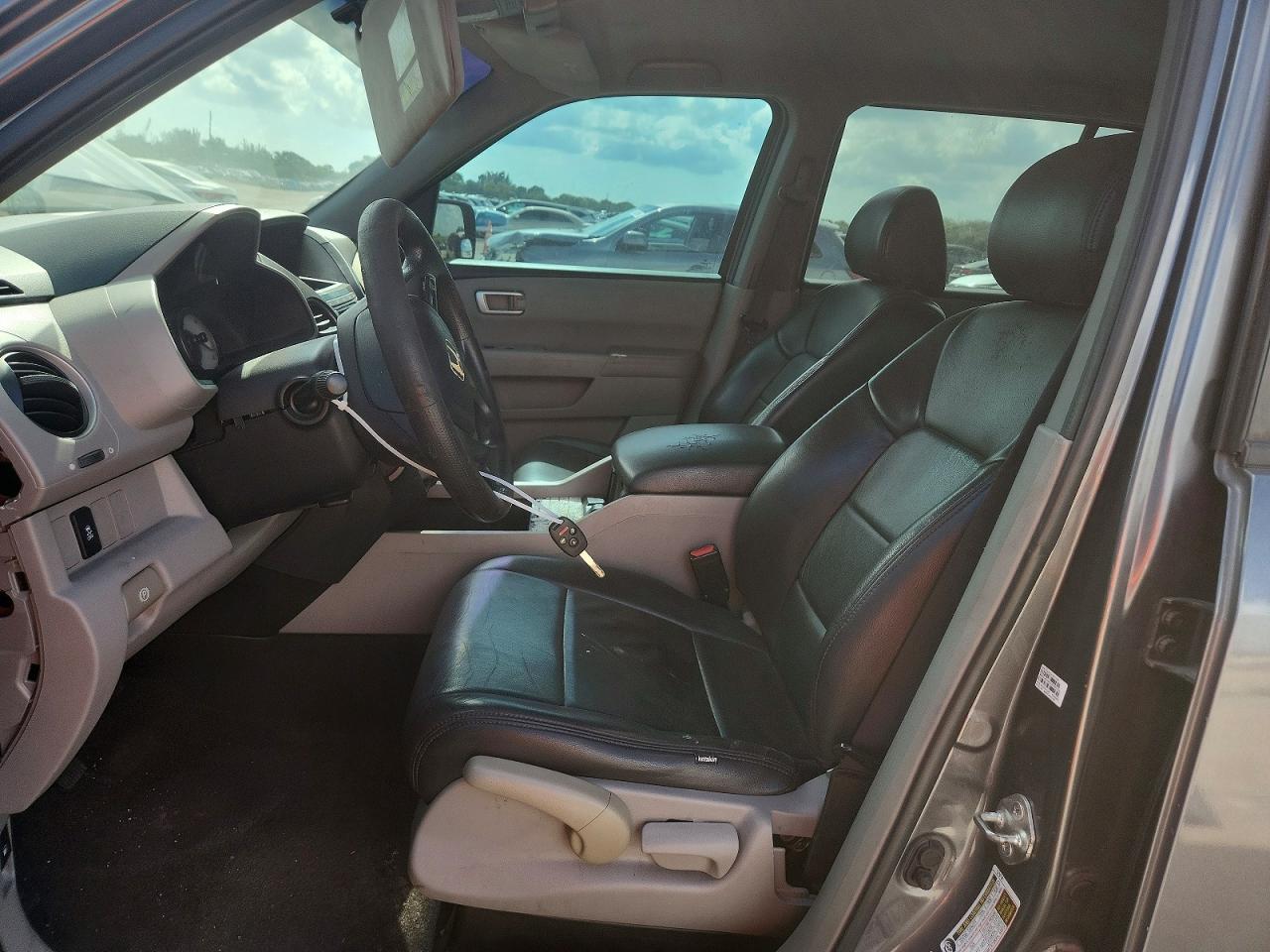 2012 Honda Pilot Lx Серый vin: 5FNYF3H24CB003353