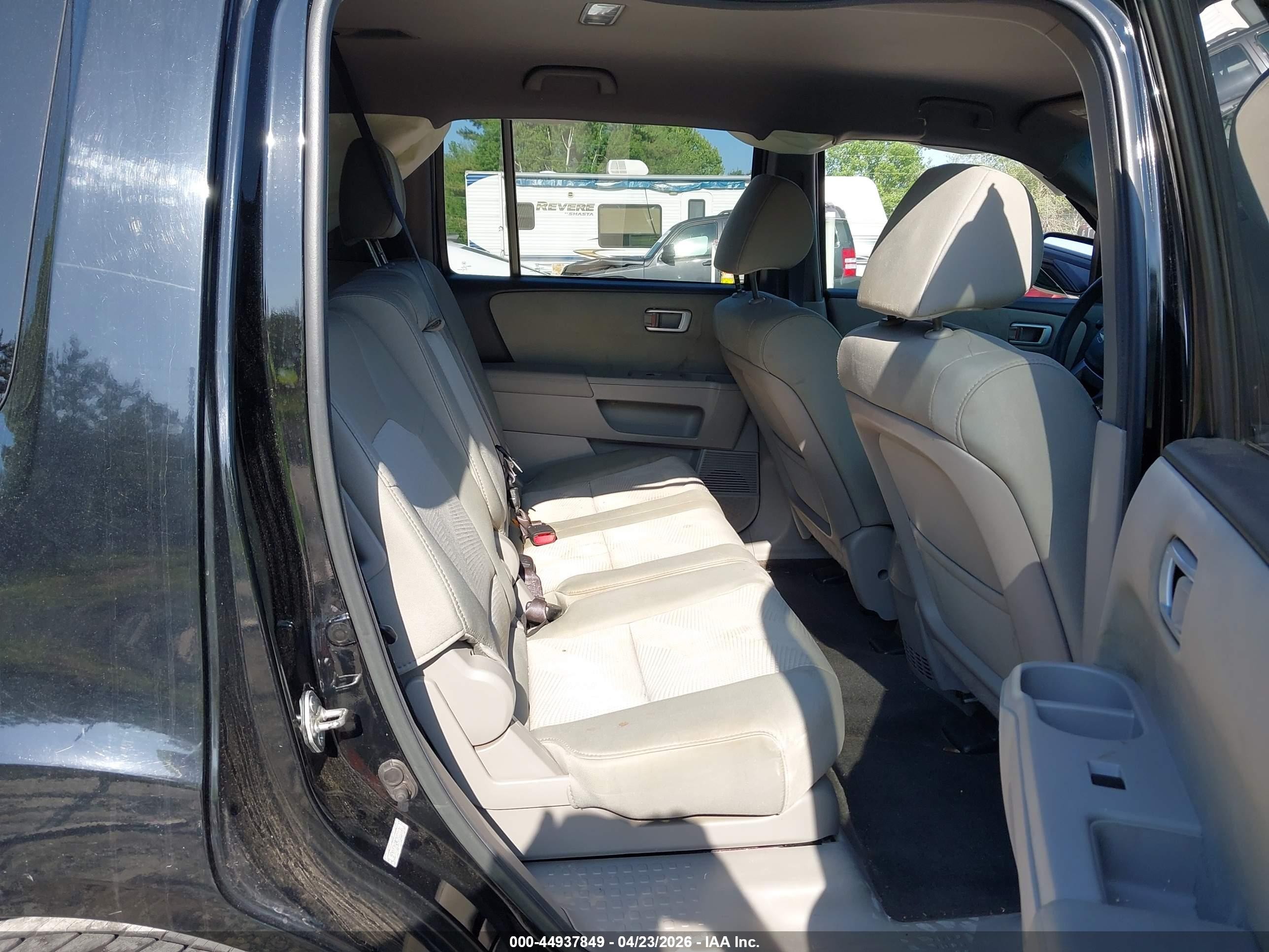 2012 Honda Pilot Lx Black vin: 5FNYF3H24CB033131