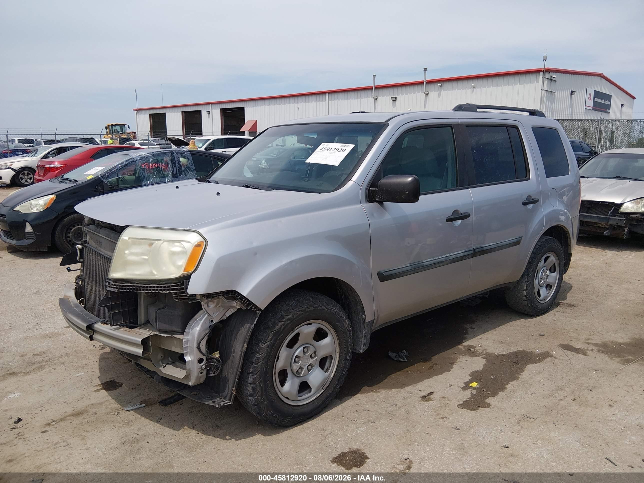 2014 Honda Pilot Lx Серебряный vin: 5FNYF3H24EB009446